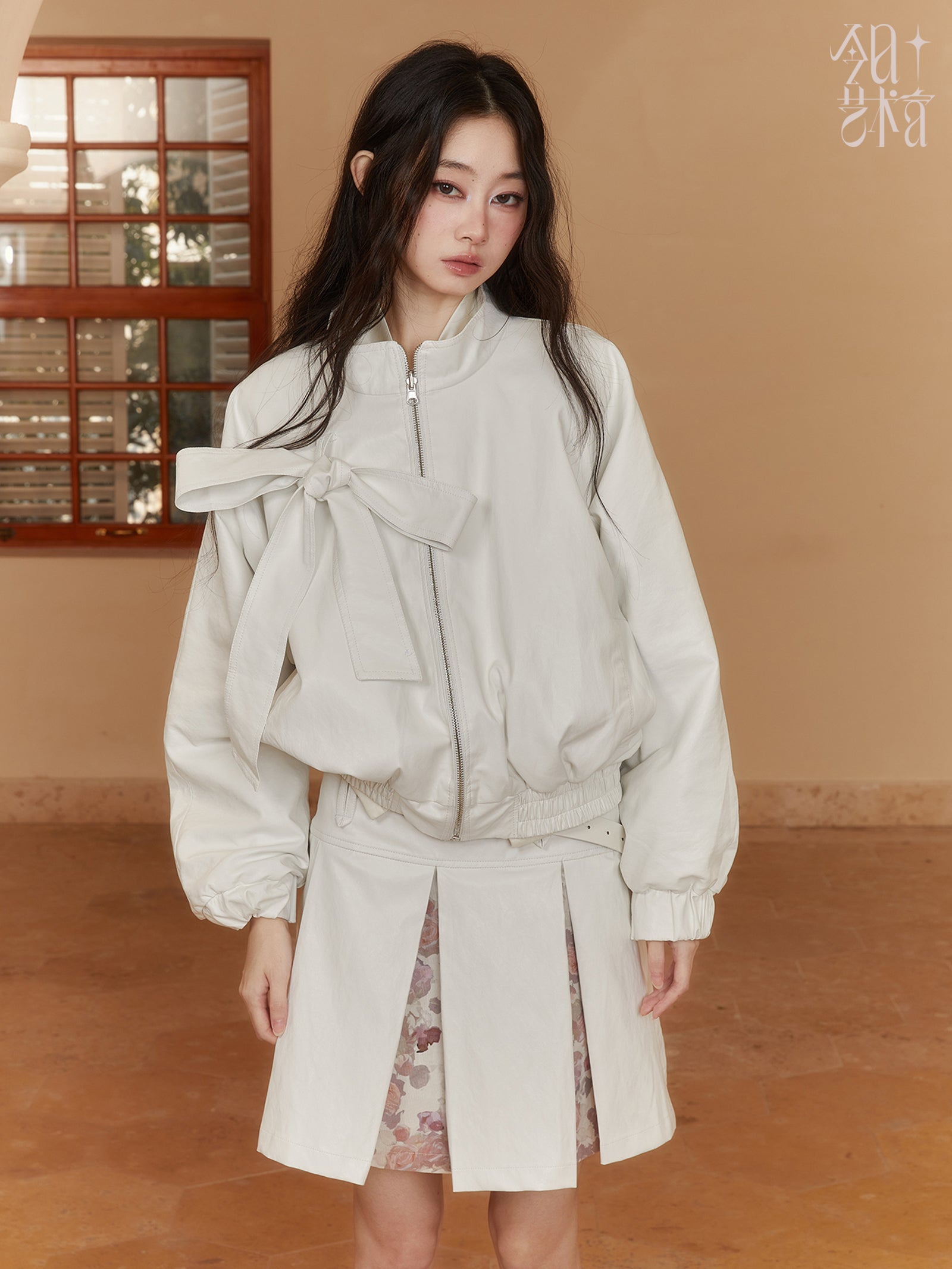 Reversible Flower Ribbon Leather Retro Feminine Jacket&Mini-Skirt