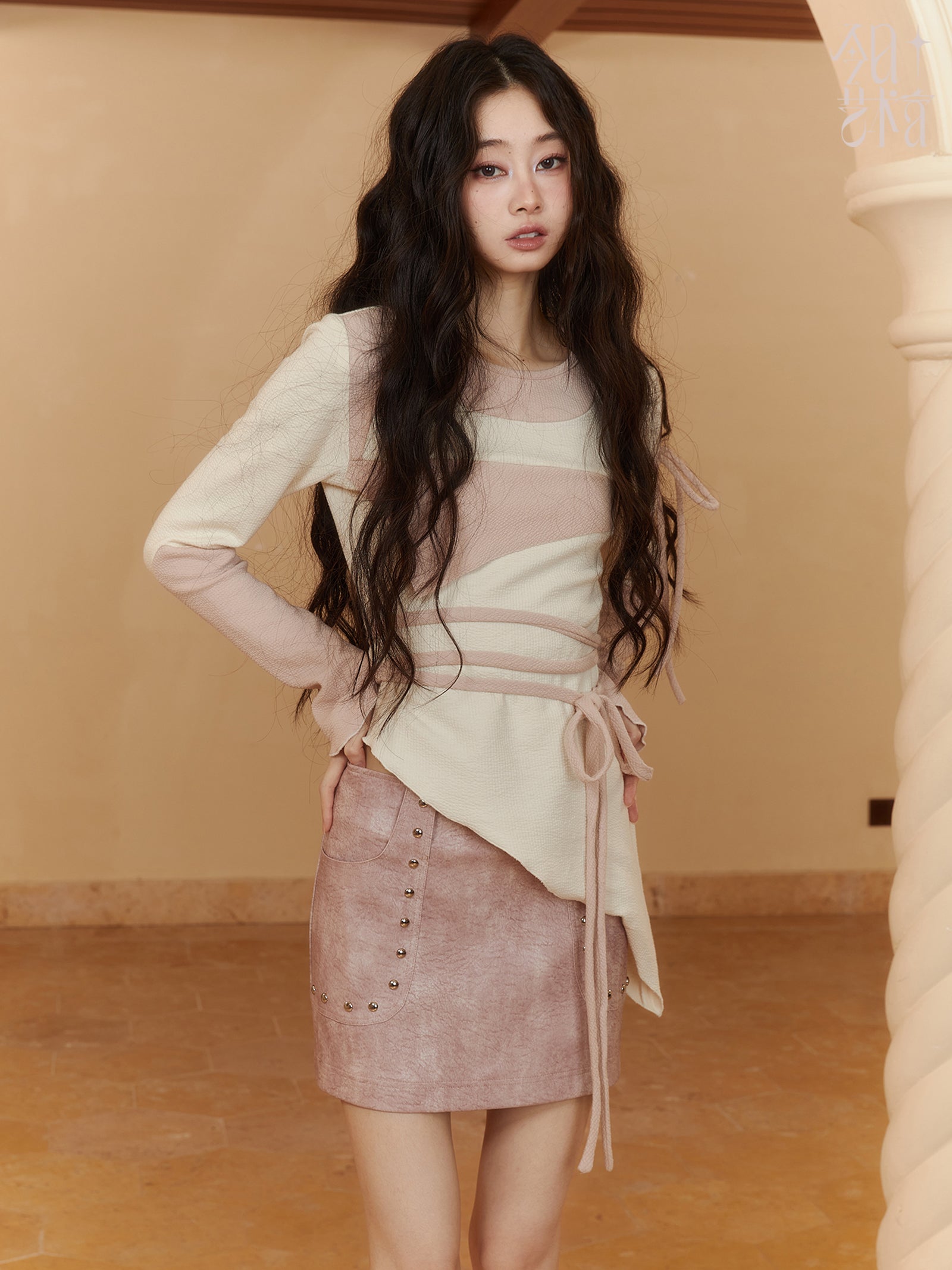 Asymmetry Unique Nichi Bi-Color Cutsew