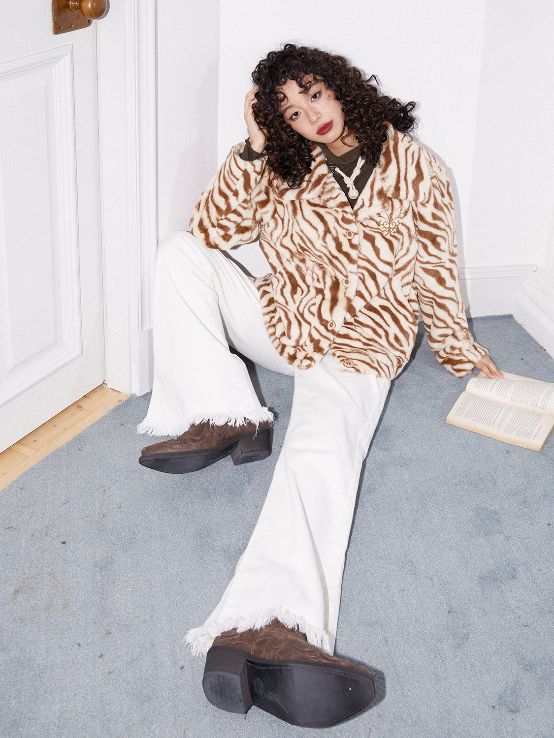 동물 호랑이 니트 자수 모피 자켓