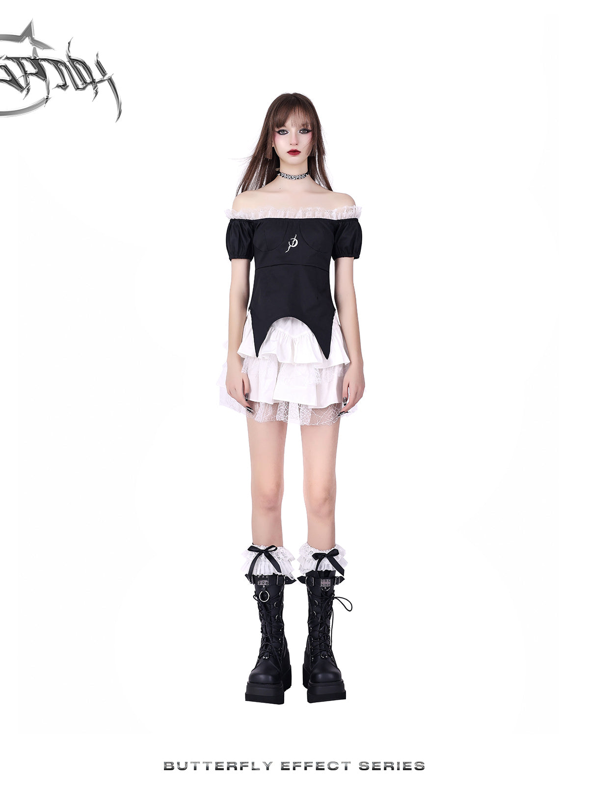 Abgestufte Off-Shoulder-Schnürspitze-Schnitzpe-Stück