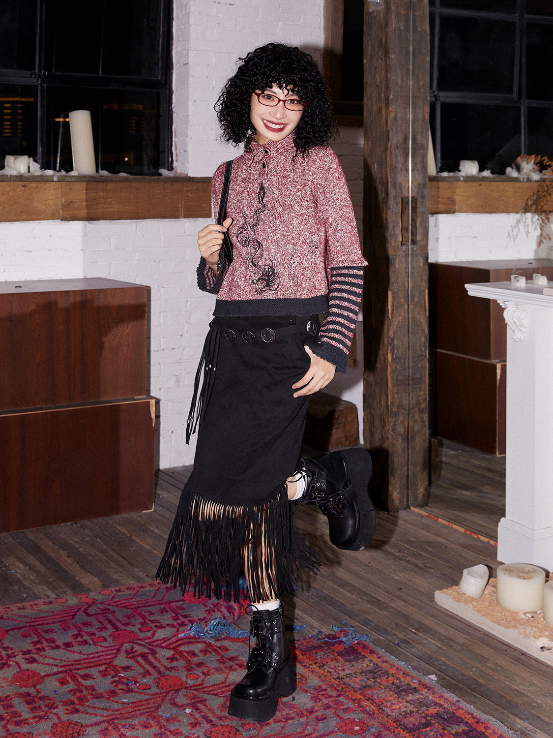 Embroidery High-Neck Border Retro Casual Knit