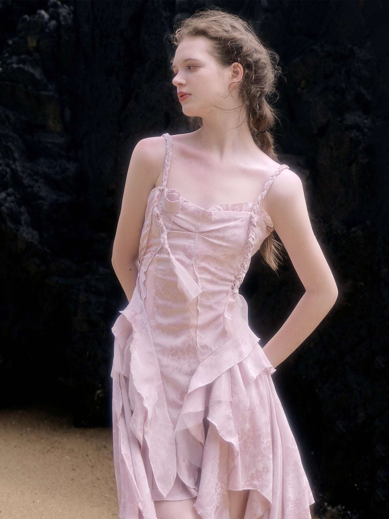 Stickblumenasymmetrie-Seil ein Stück