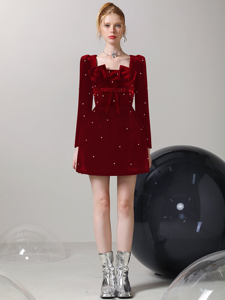 Party Velvet Perle Flare Wunderschönes kurzes Nichi Einteiliger Kleid