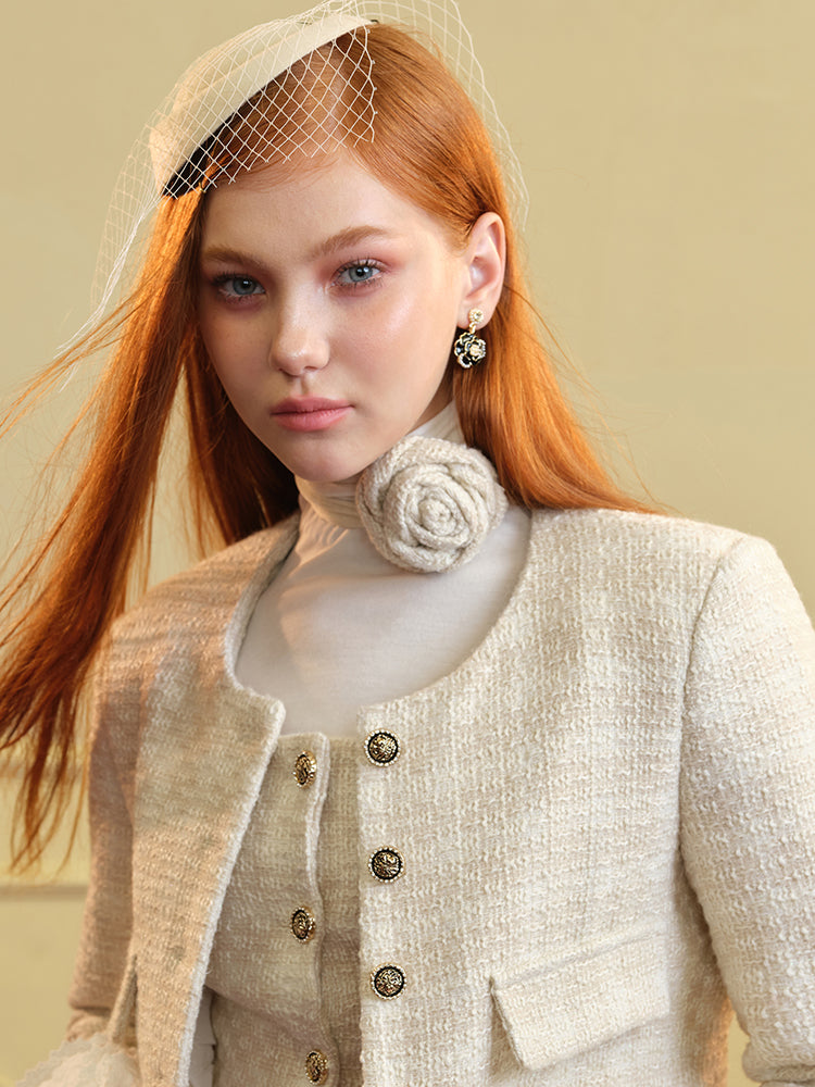 Rosenblume Retro -Motiv -Hals