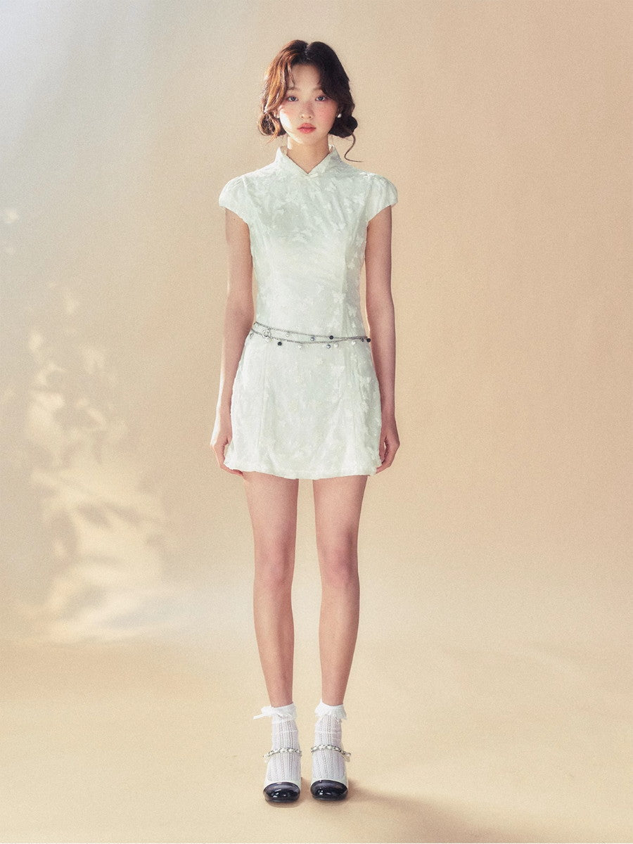 Broderie chinois courte papillon classe chic