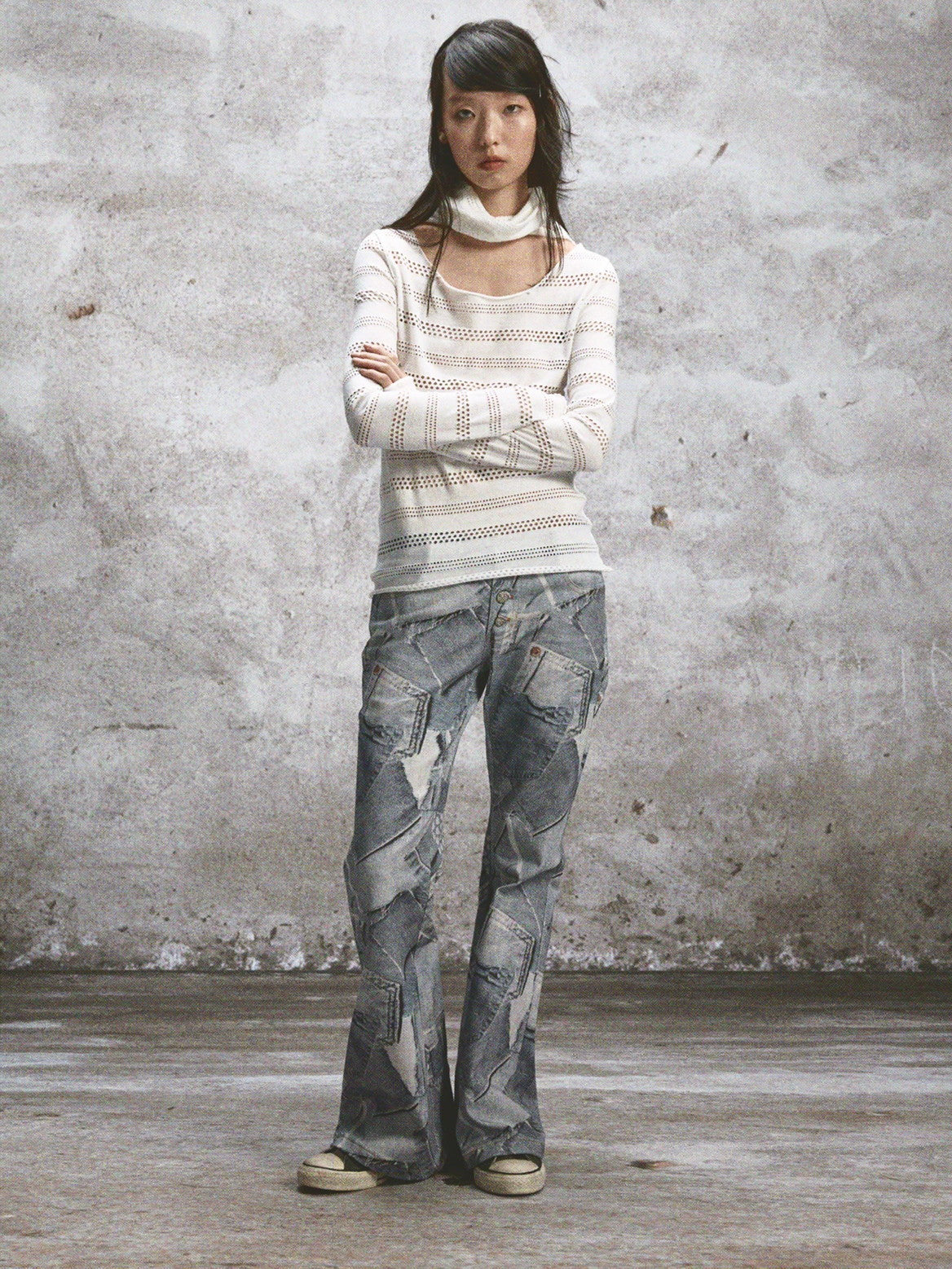 Punching Thin Mesh Casual Back-Open Cutsew