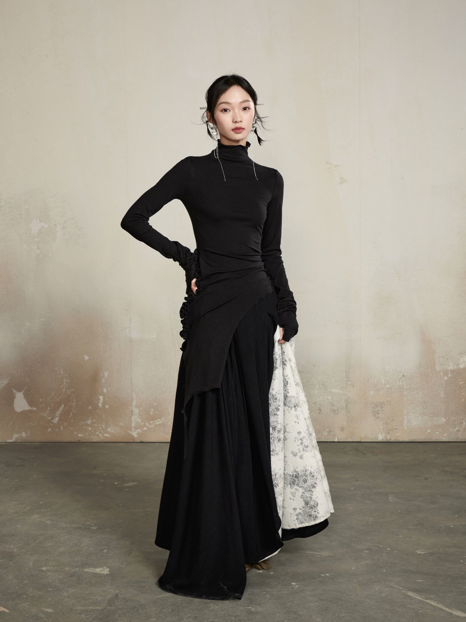 Coup de pouce haut à col haut élégant asymétrie