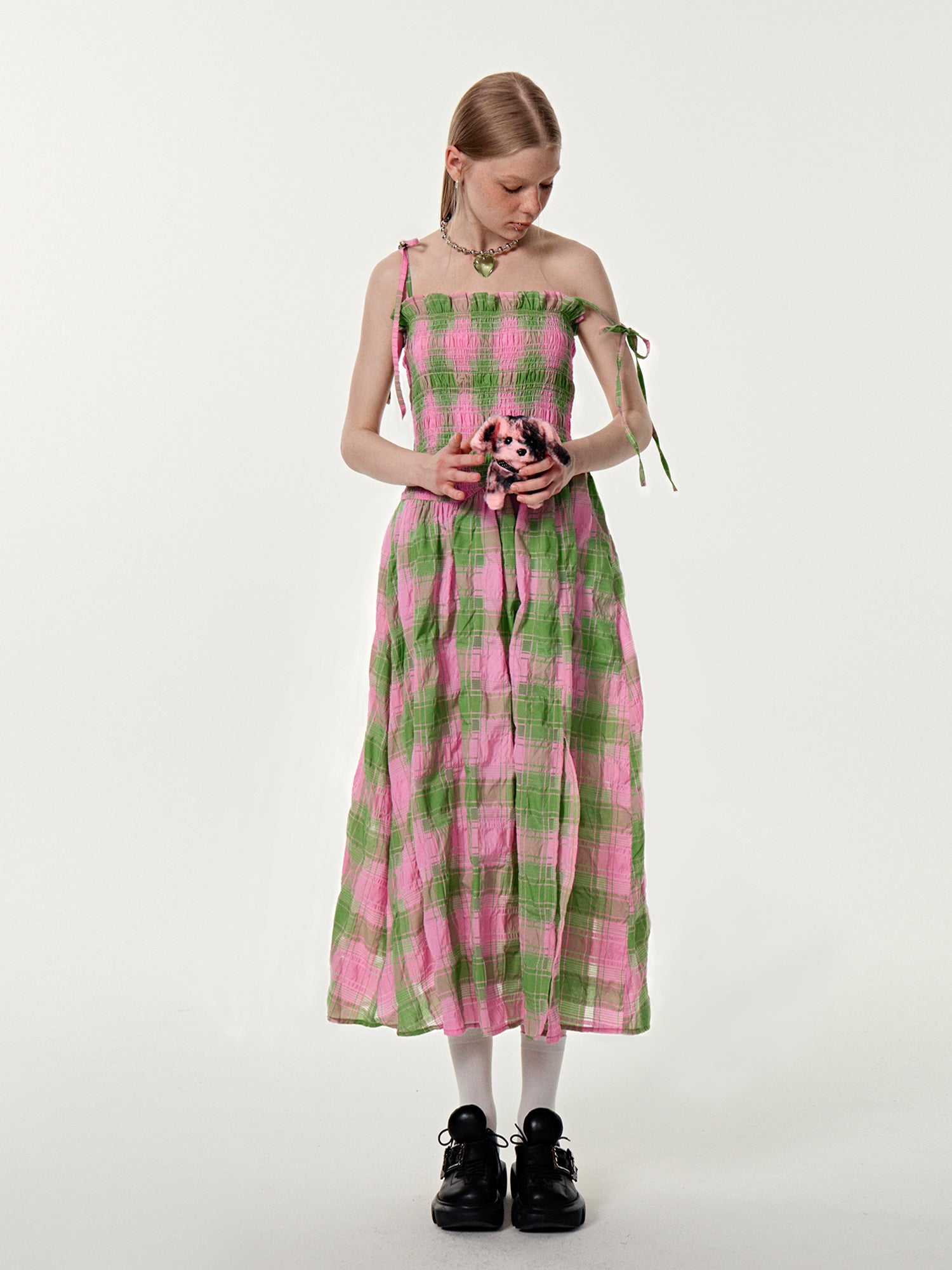 Longtemps pastel rassembler une fusée crinile en une seule pièce rétro