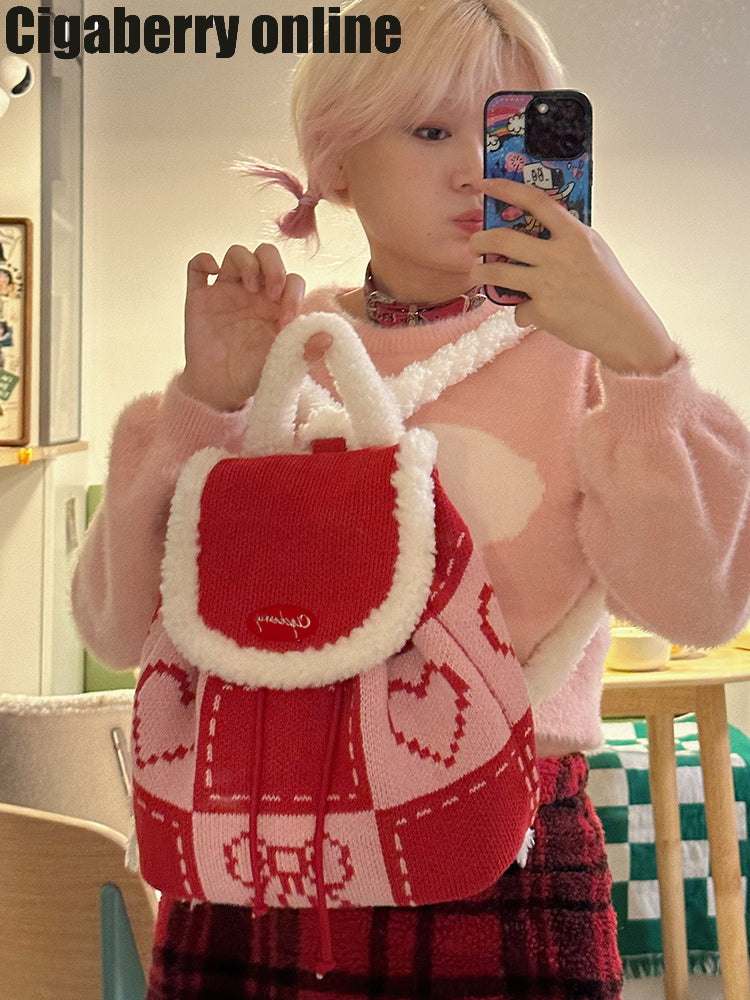 귀여운 멋진 배낭을 짜십시오