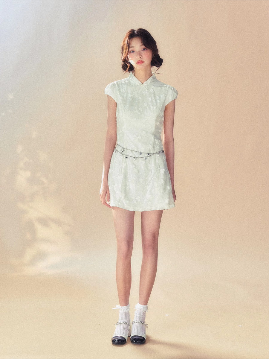 Broderie chinois courte papillon classe chic
