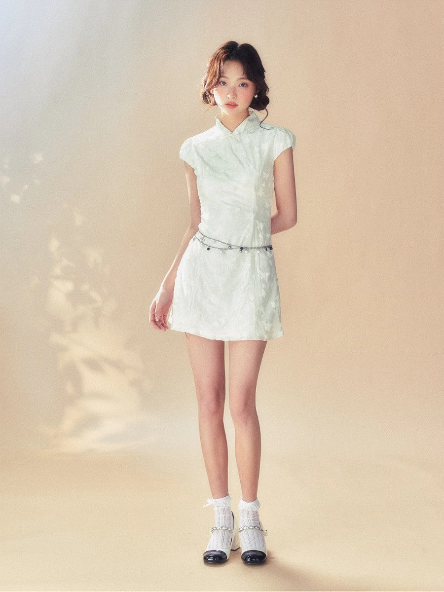 Broderie chinois courte papillon classe chic