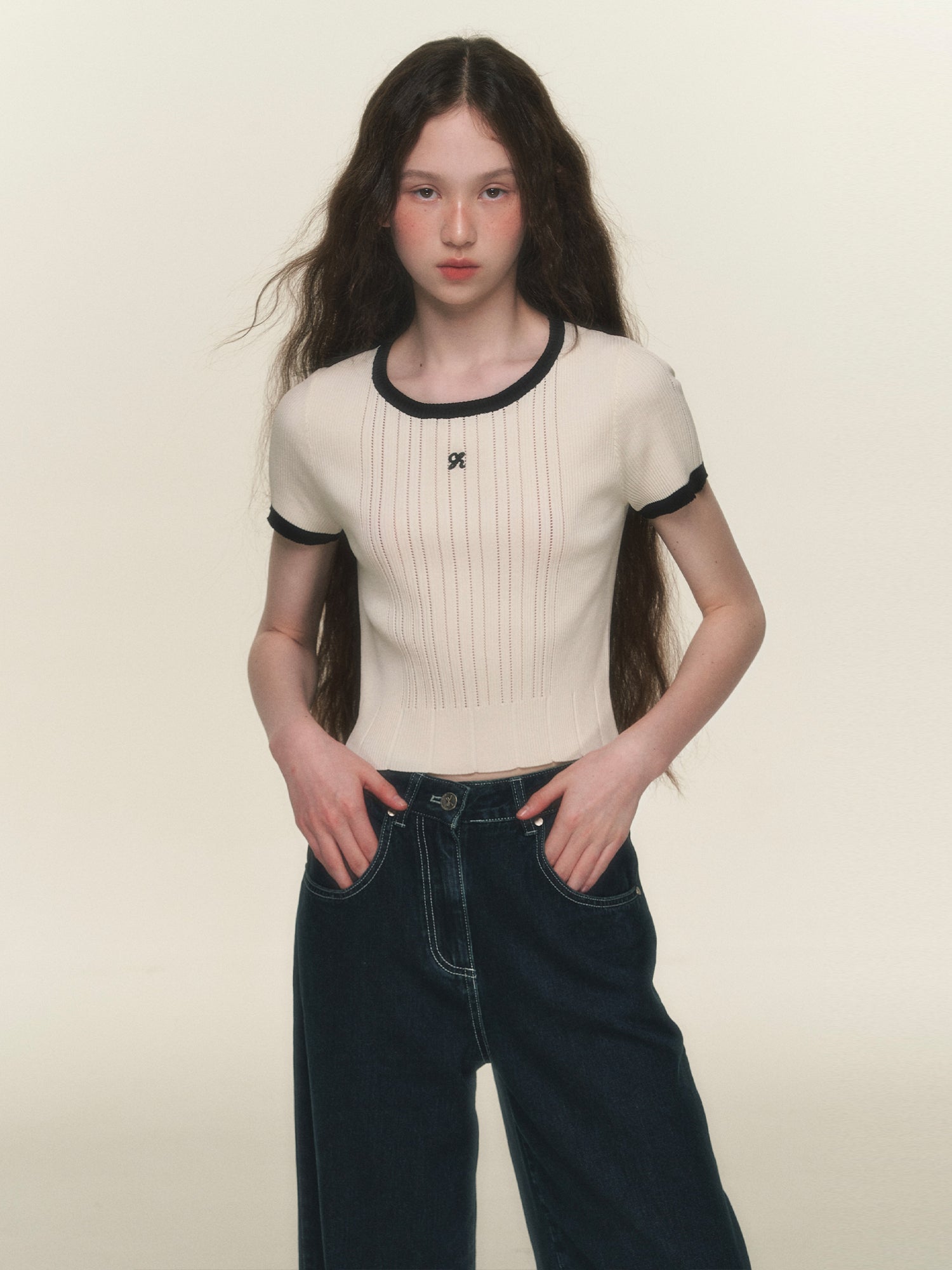 Cropped Feminine Bi-Color Summer-Knit