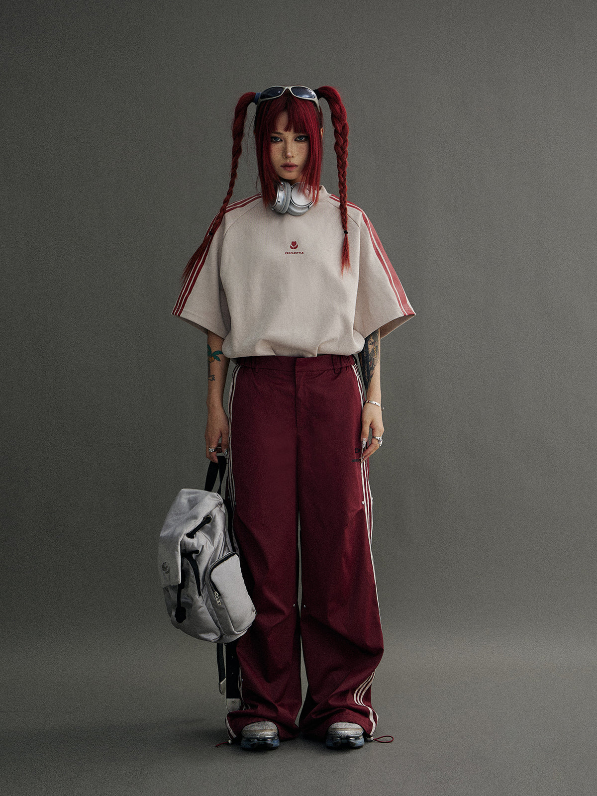 유니퇴석 대형 라인 캐주얼 T 셔츠