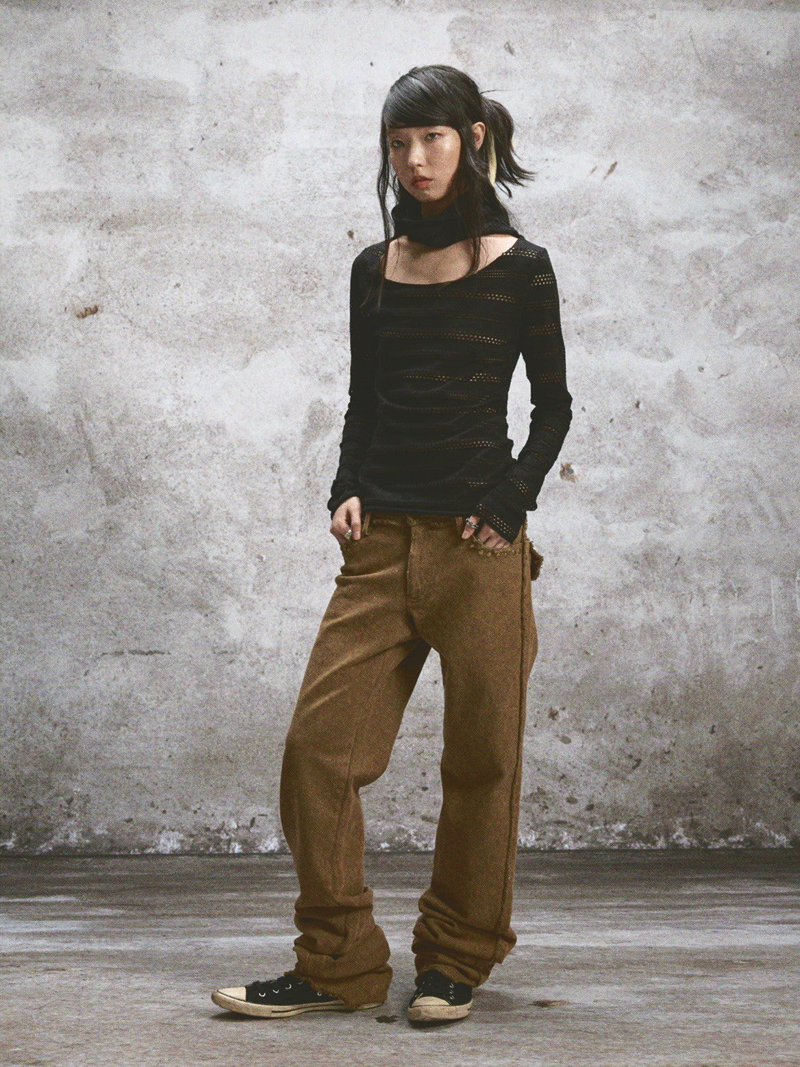 Punching Thin Mesh Casual Back-Open Cutsew