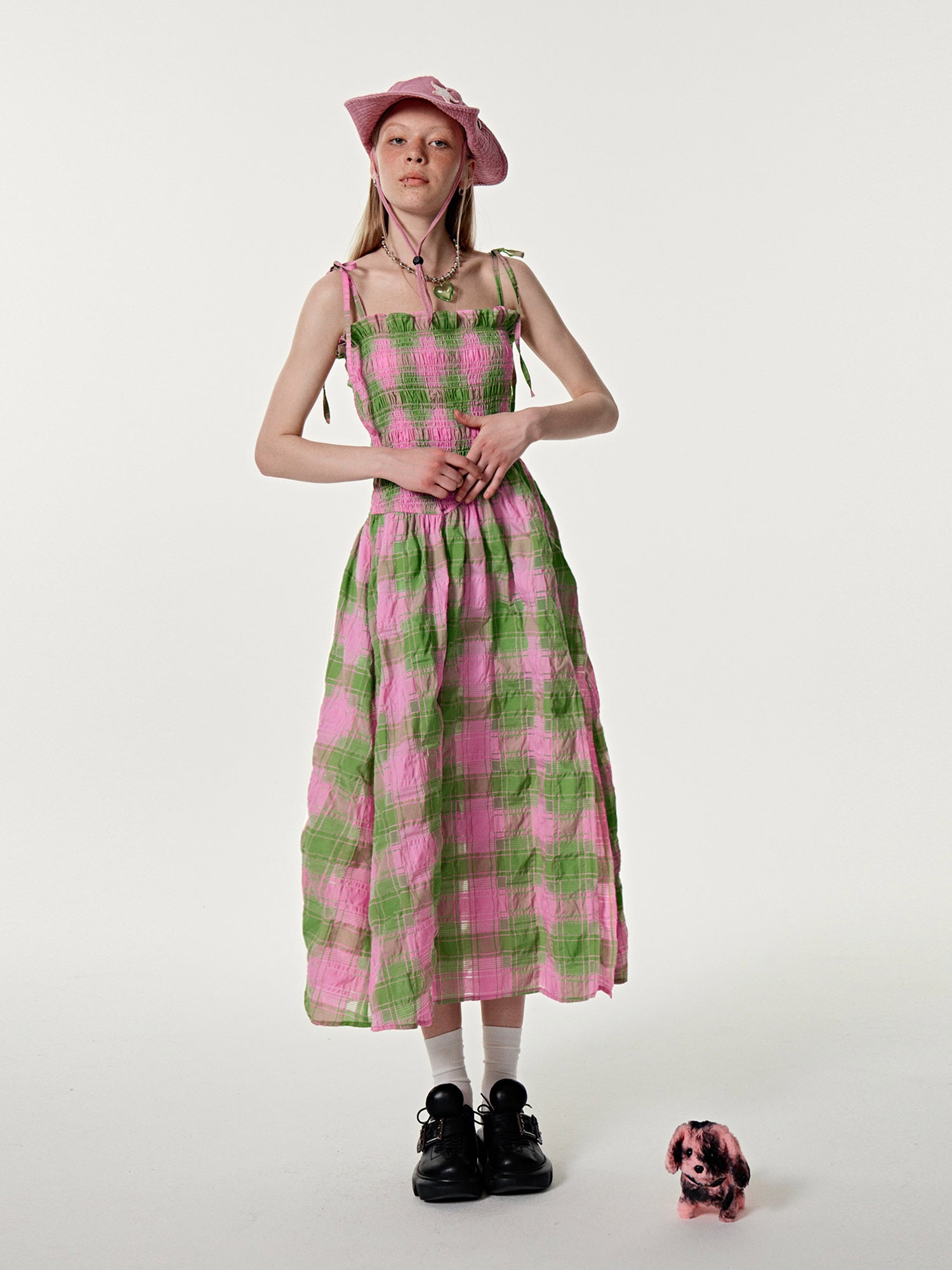 Longtemps pastel rassembler une fusée crinile en une seule pièce rétro