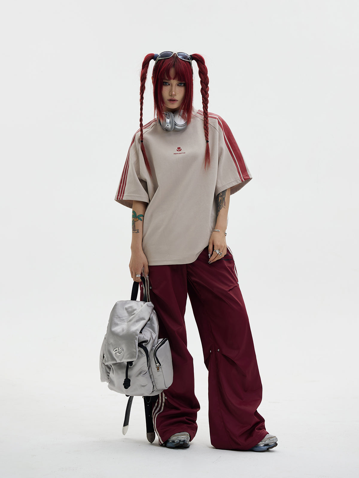 유니퇴석 대형 라인 캐주얼 T 셔츠