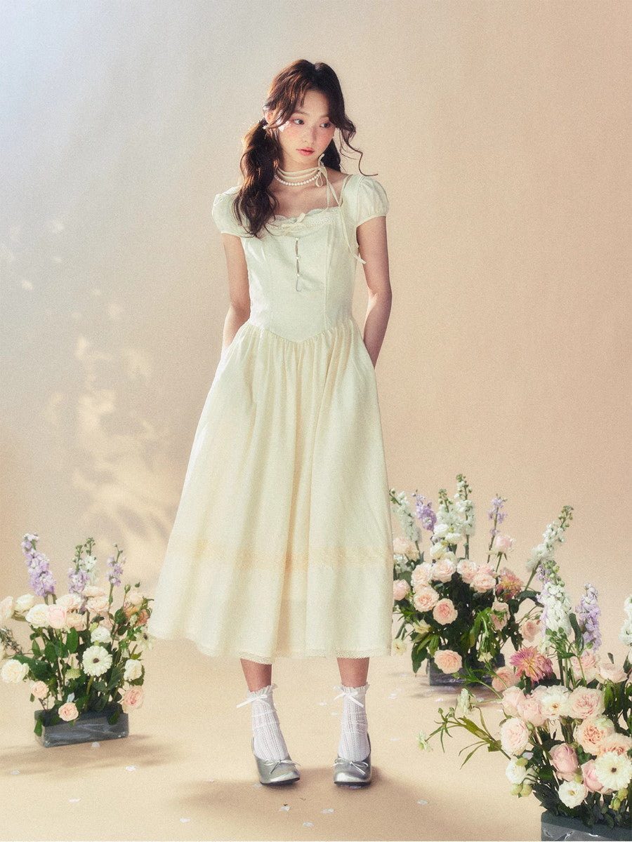 Girly à col carré bouffée à manches bouffées