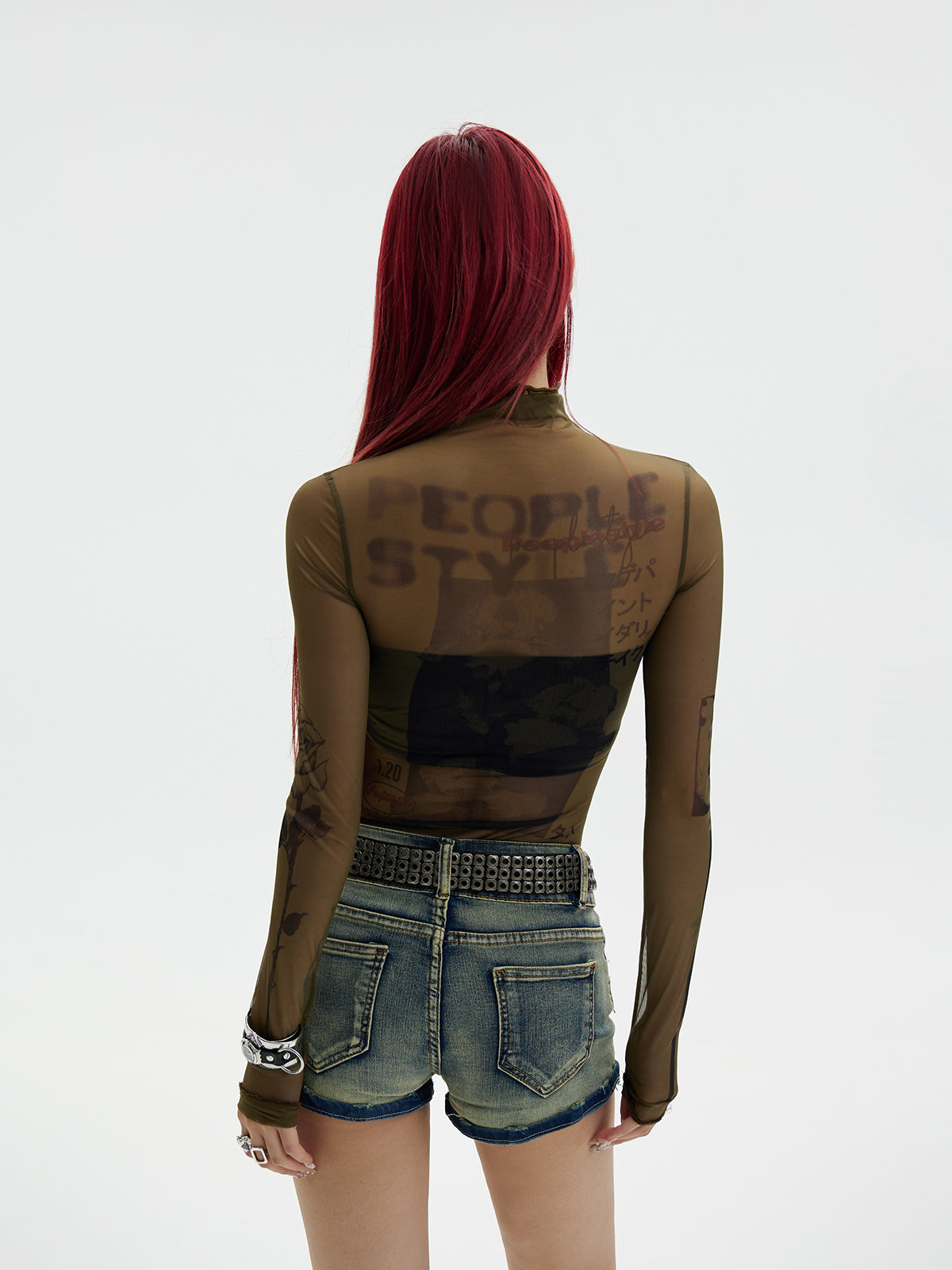 얇은 얇은 꽉 찬 목 바디 스위트