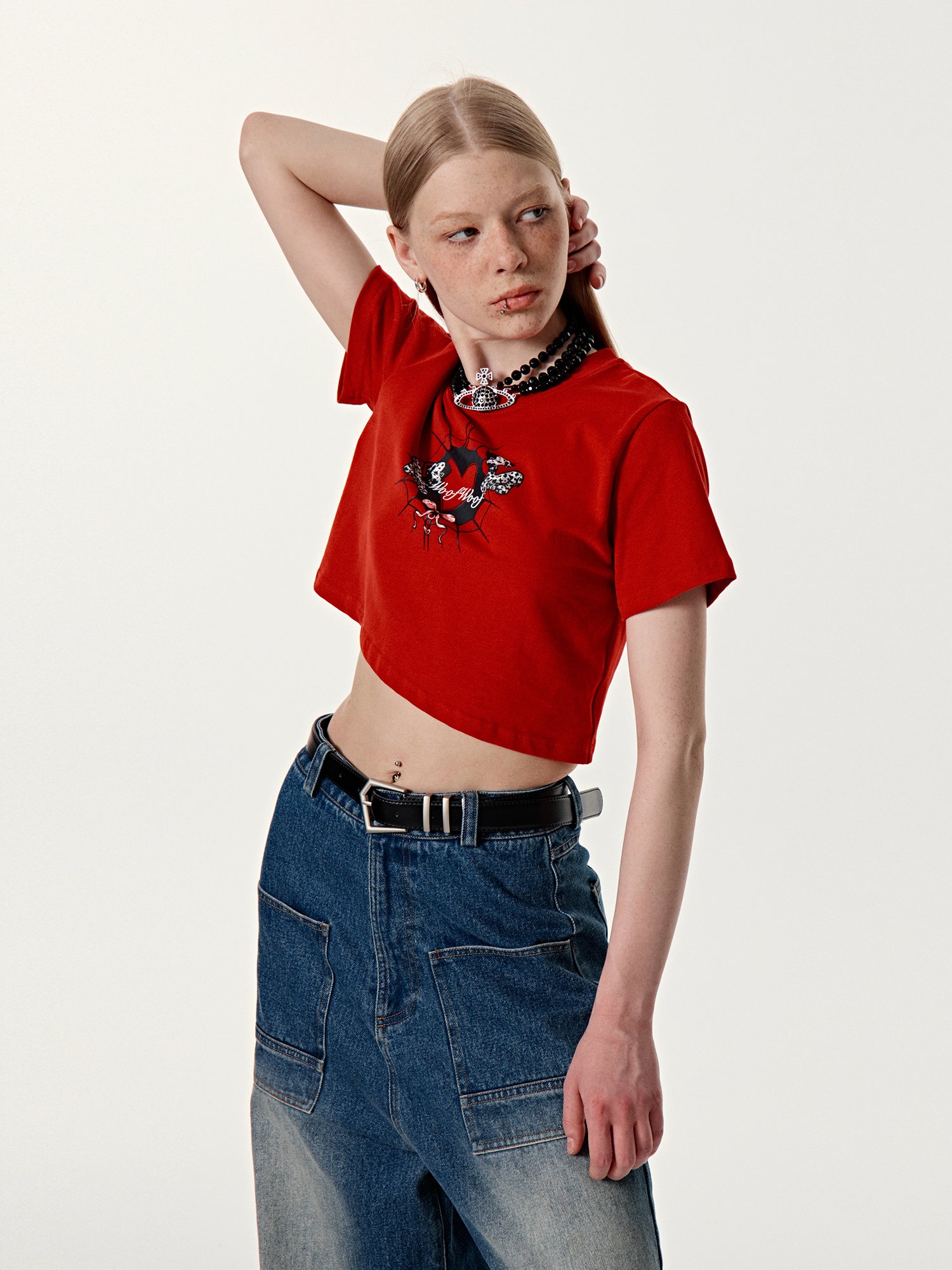 잘린 캐주얼 여름 티셔츠