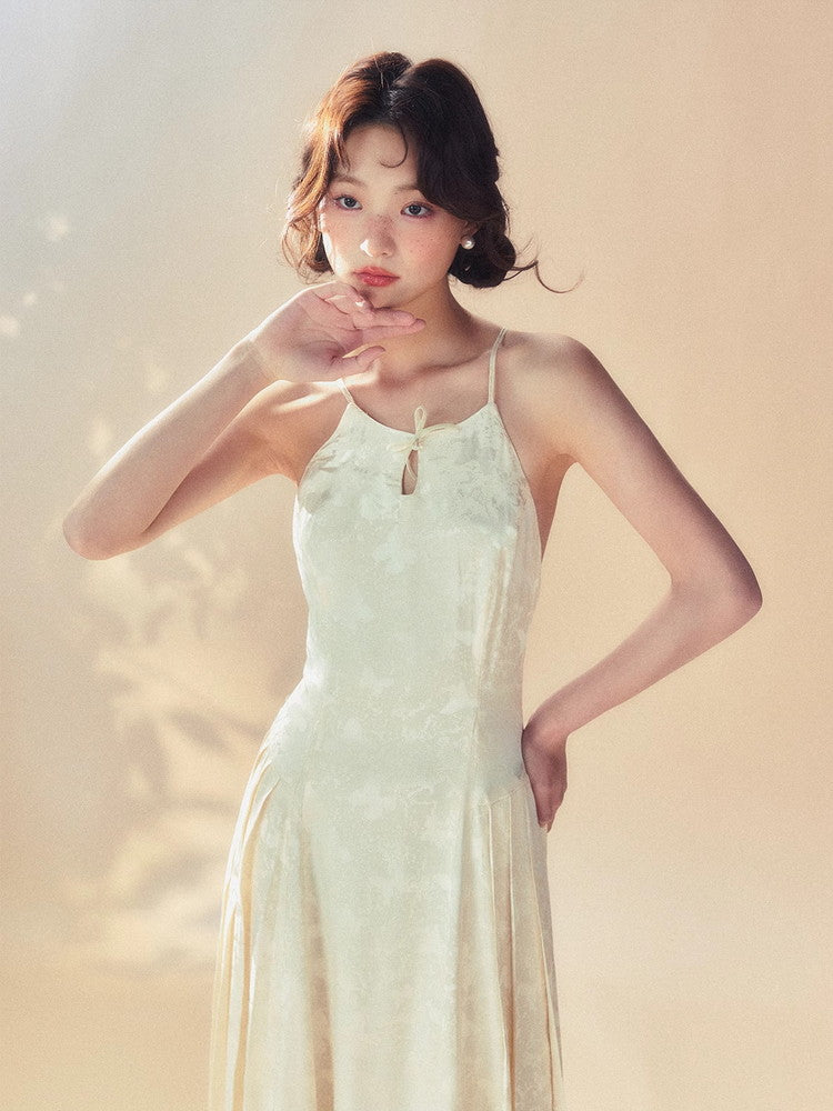 2Type Elegant Embroidery Long Bacl-Open Dress