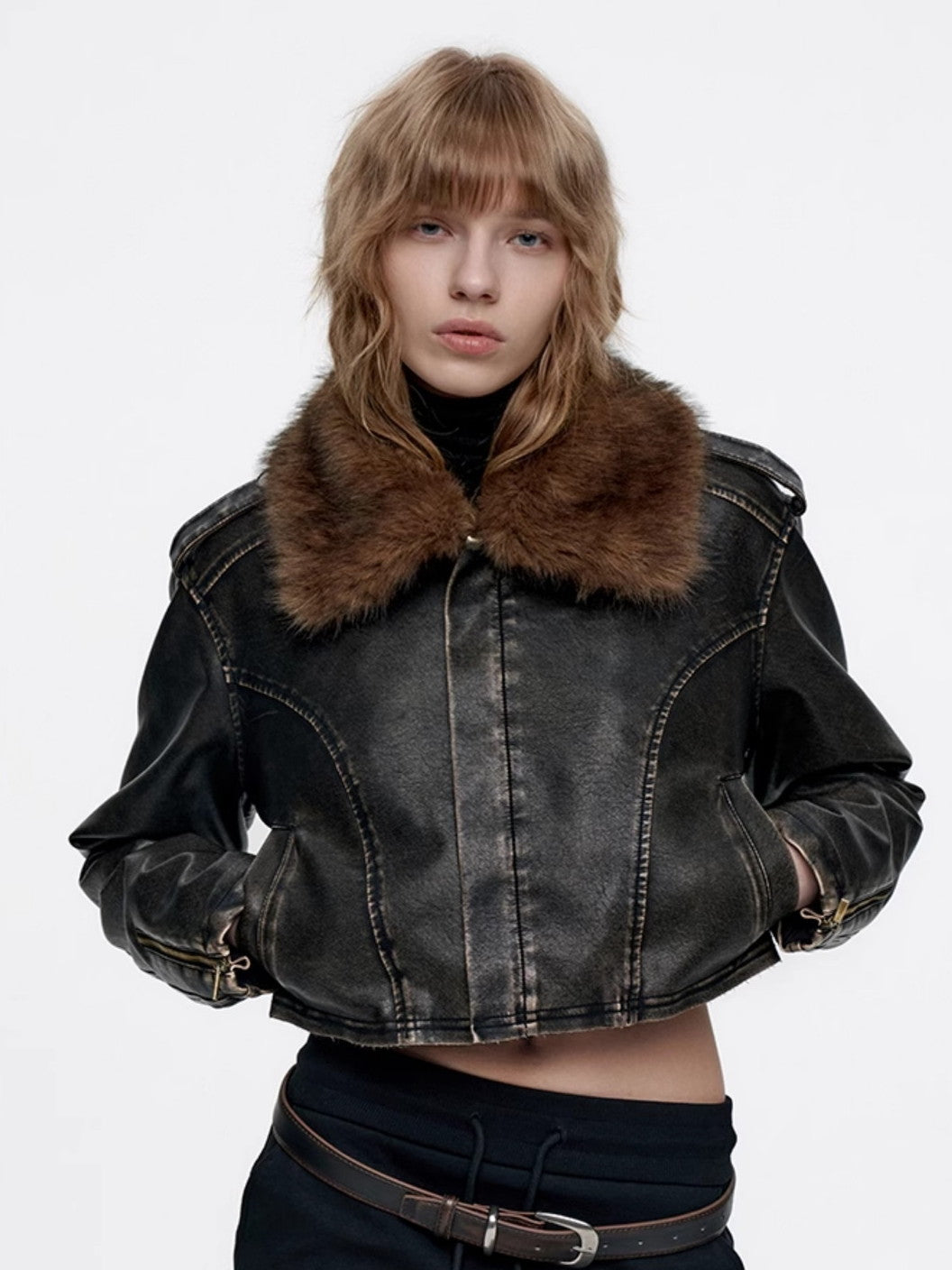 짧은 부드러운 레트로 자른 모피 콜라 가죽 재킷