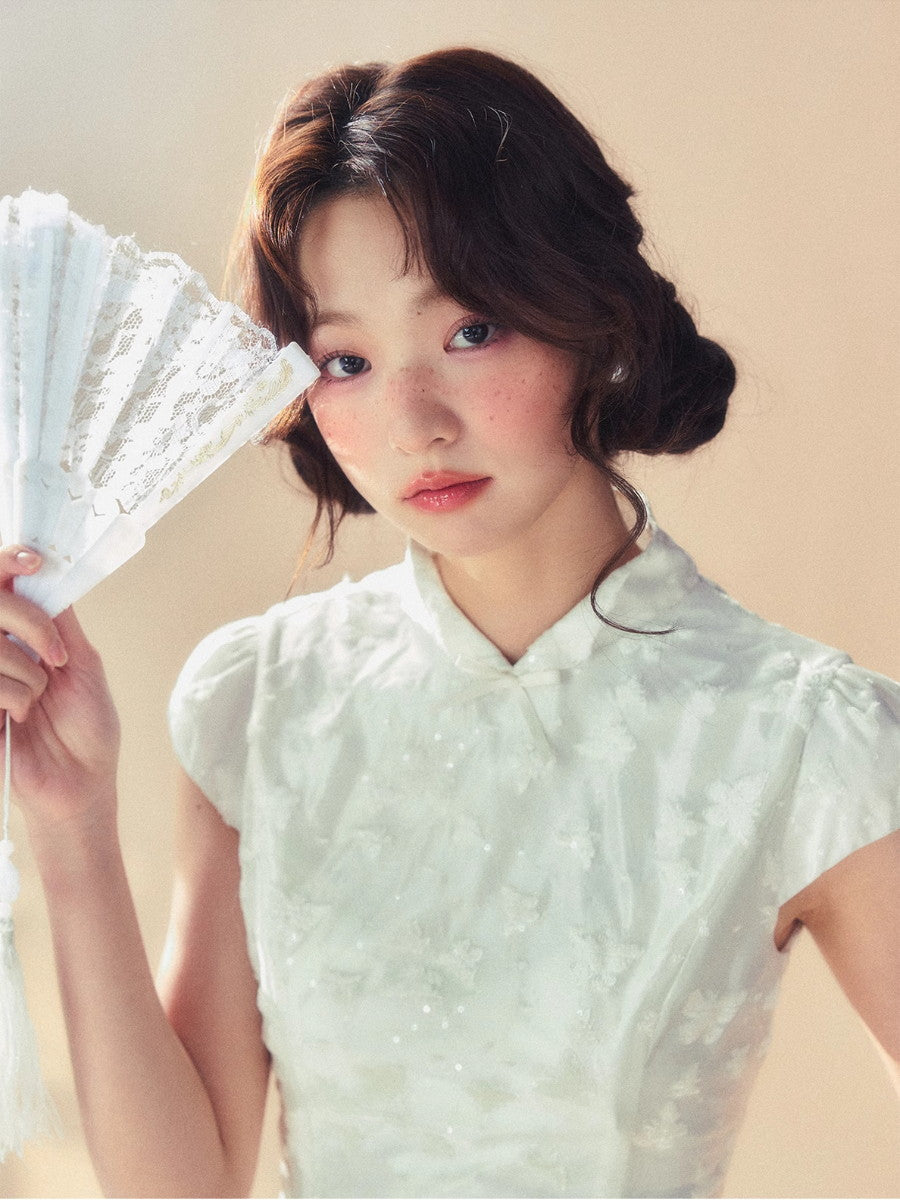 Broderie chinois courte papillon classe chic