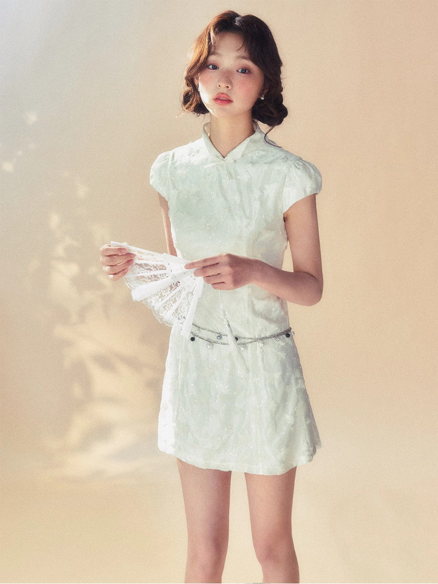 Broderie chinois courte papillon classe chic