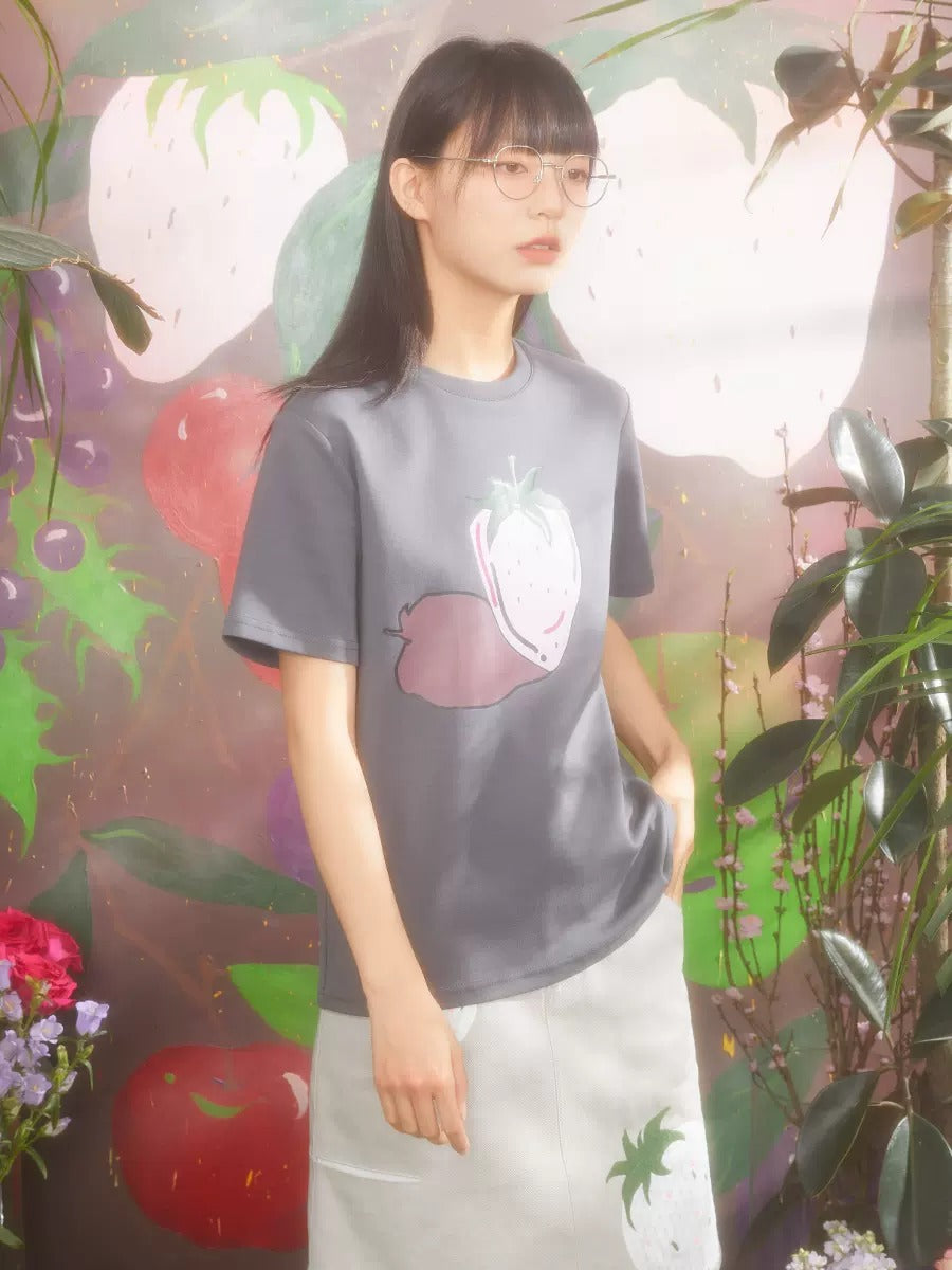 Strawberry Print Loose Round Neck T-shirt