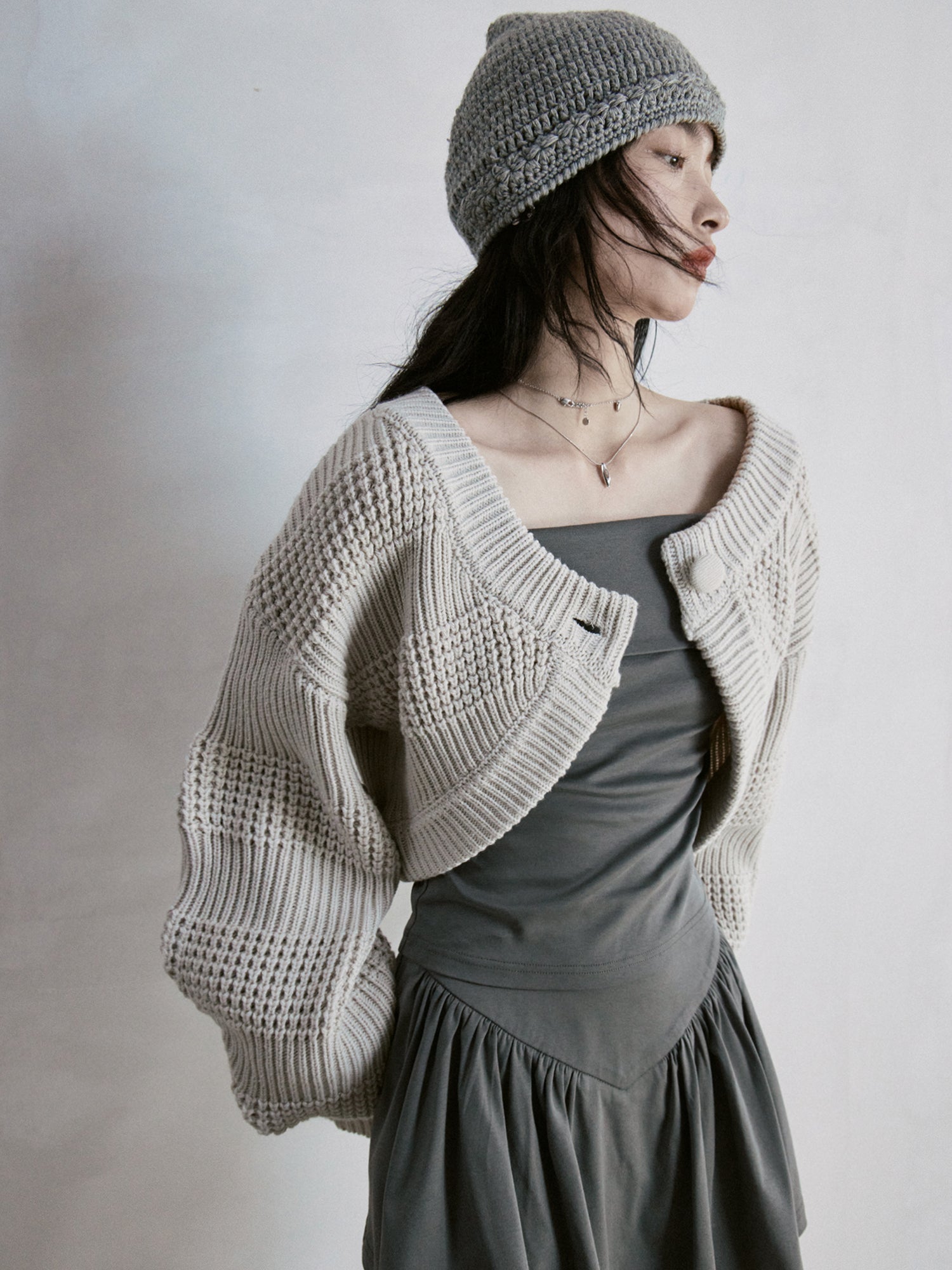 Kurze Waffel-Lautstärkemischung lose Strickjacke