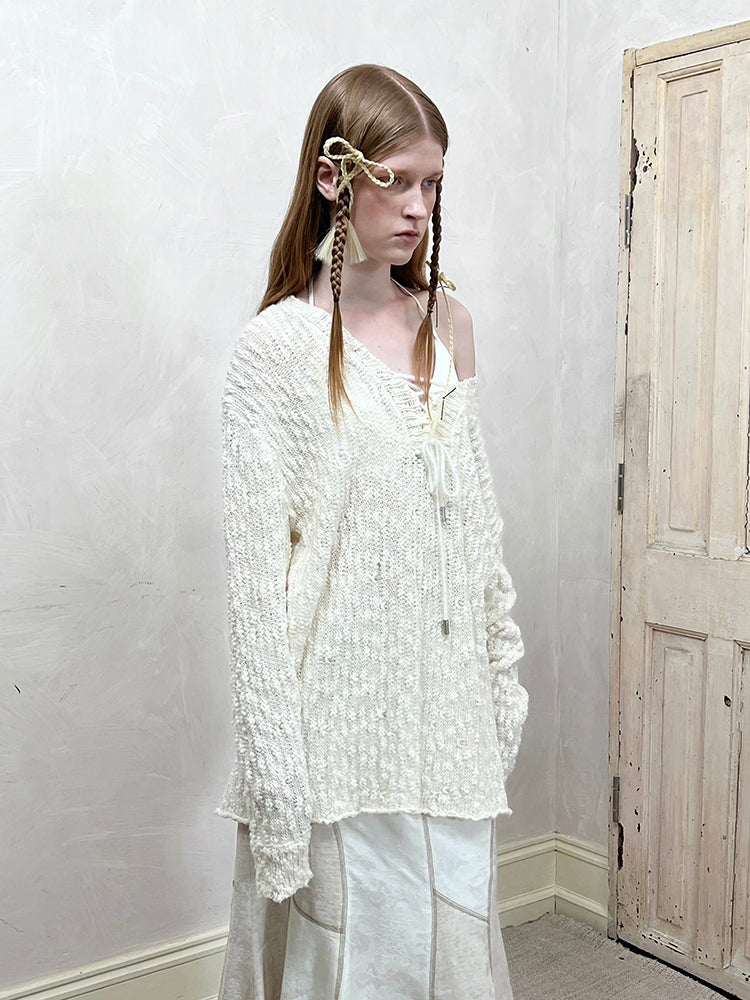 Ovresize V-Necl Lace-Up Embroidery Knit