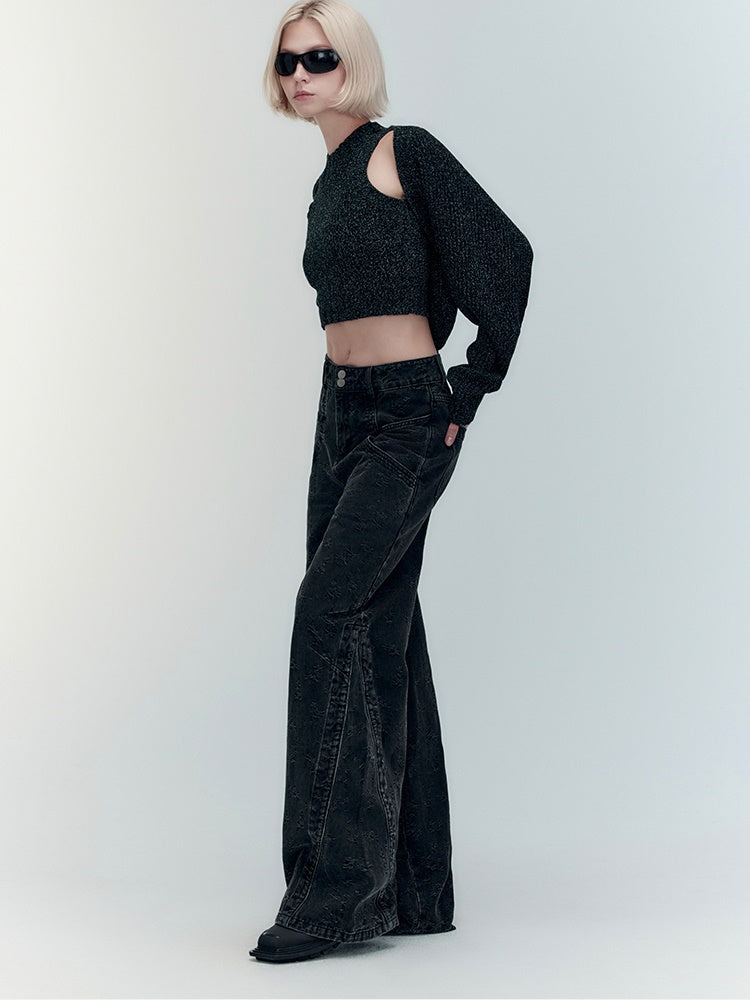 Ärmeln krümmten lässigen, engen Stricks