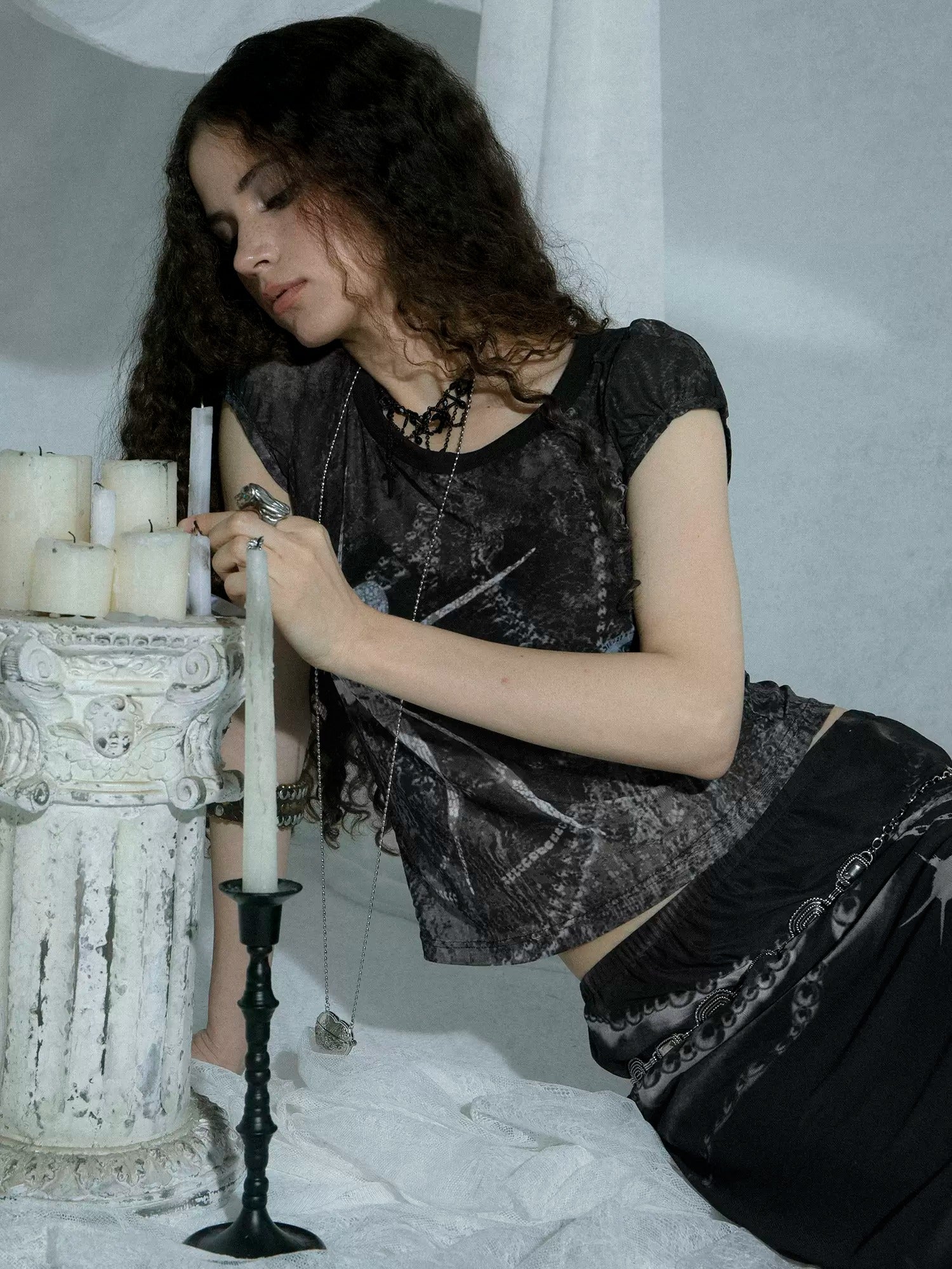 Spider Printing Short T-shirt & Low Waist Chain Printing Long Skirt