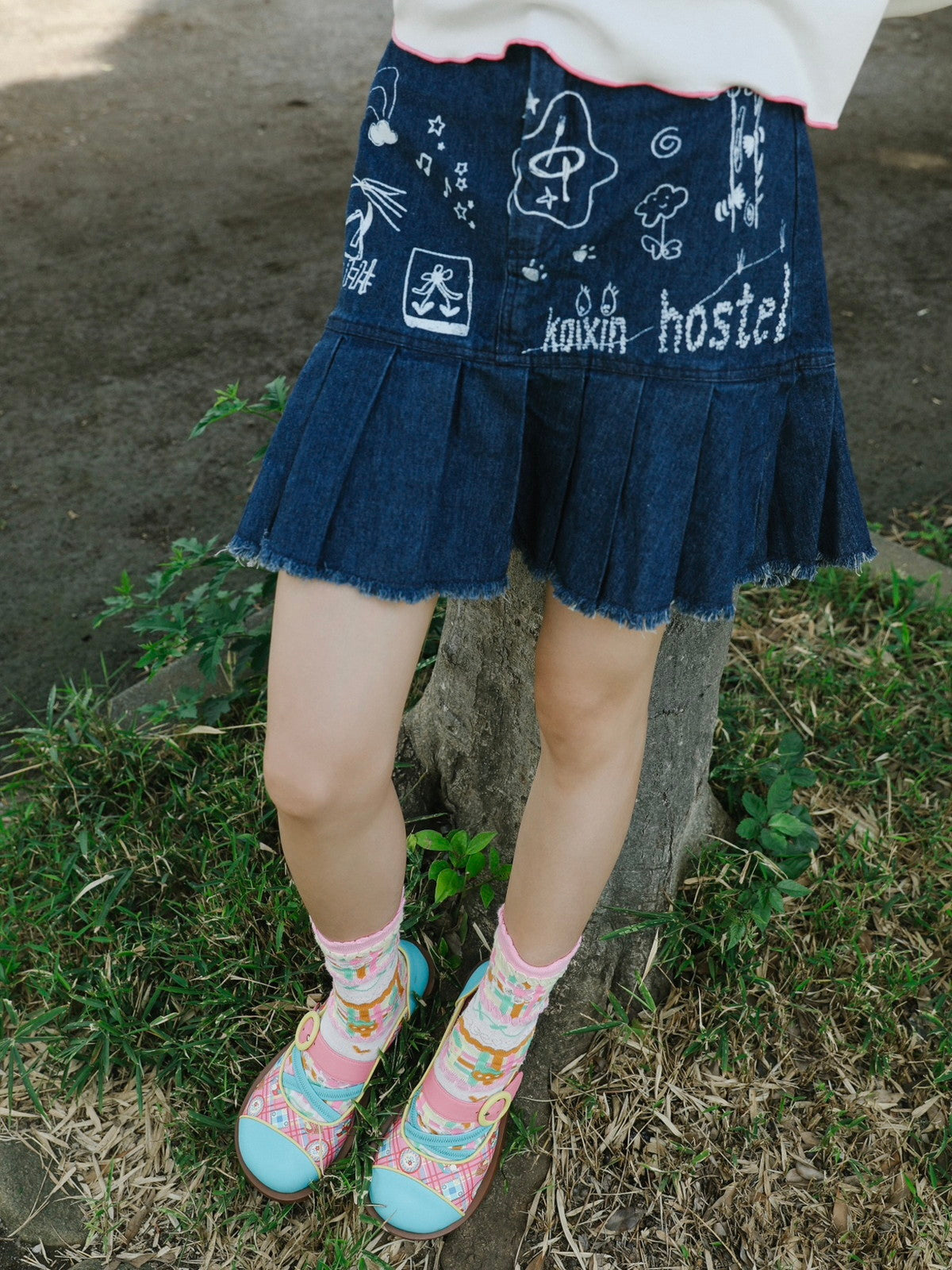 Fancy Denim Pleats Cut-Off Paint Graffiti Skirt
