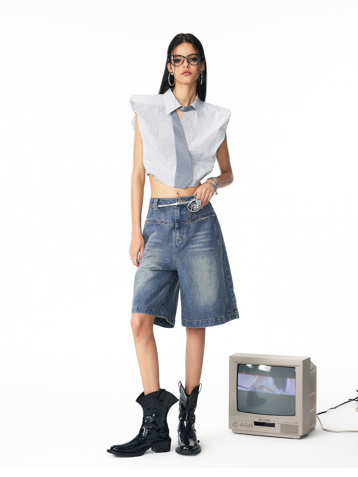 스트라이프 넥타이 자른 풍선 블라우스