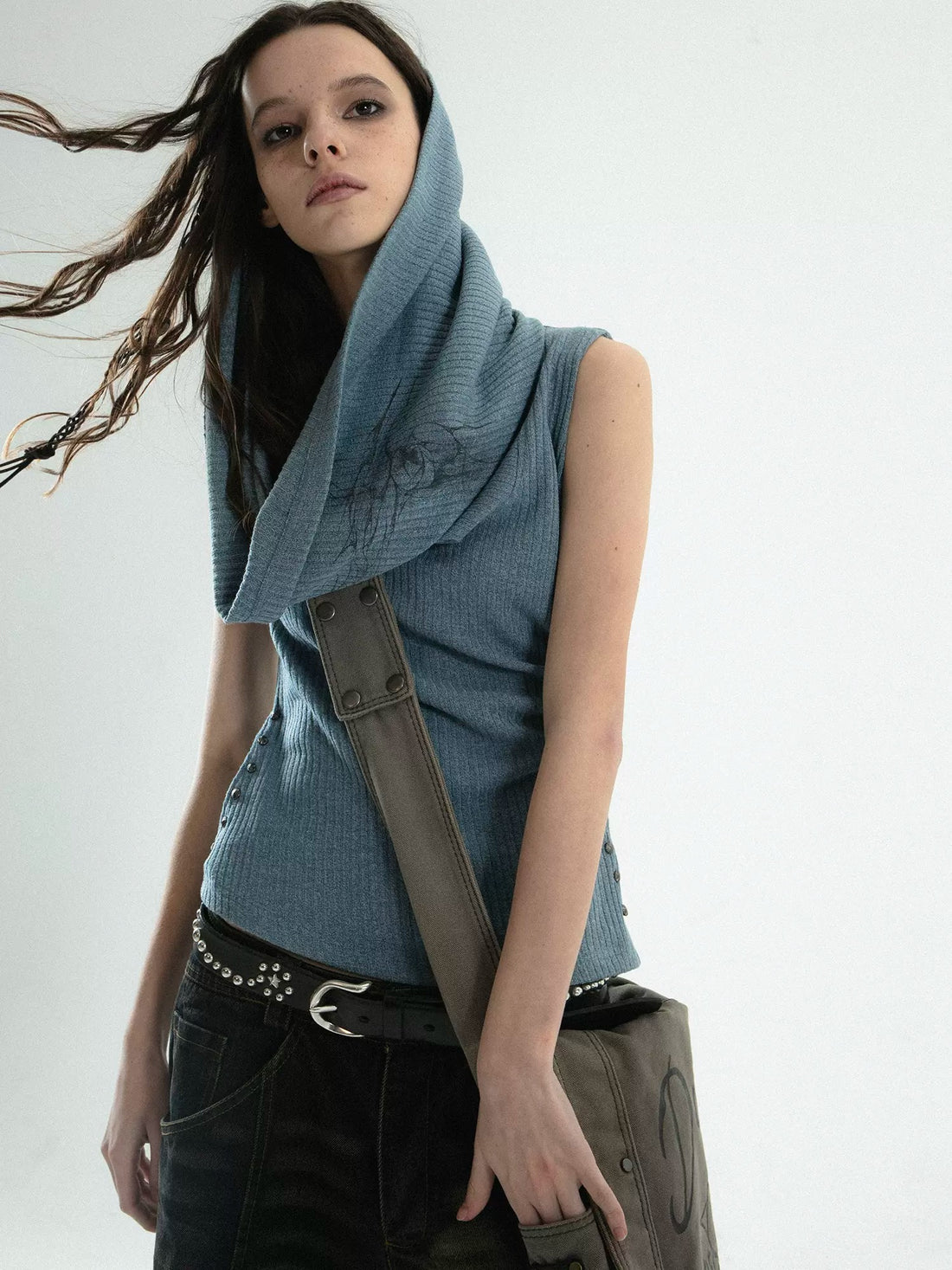 Hooded One-shoulder Swung Collar Knitted Vest
