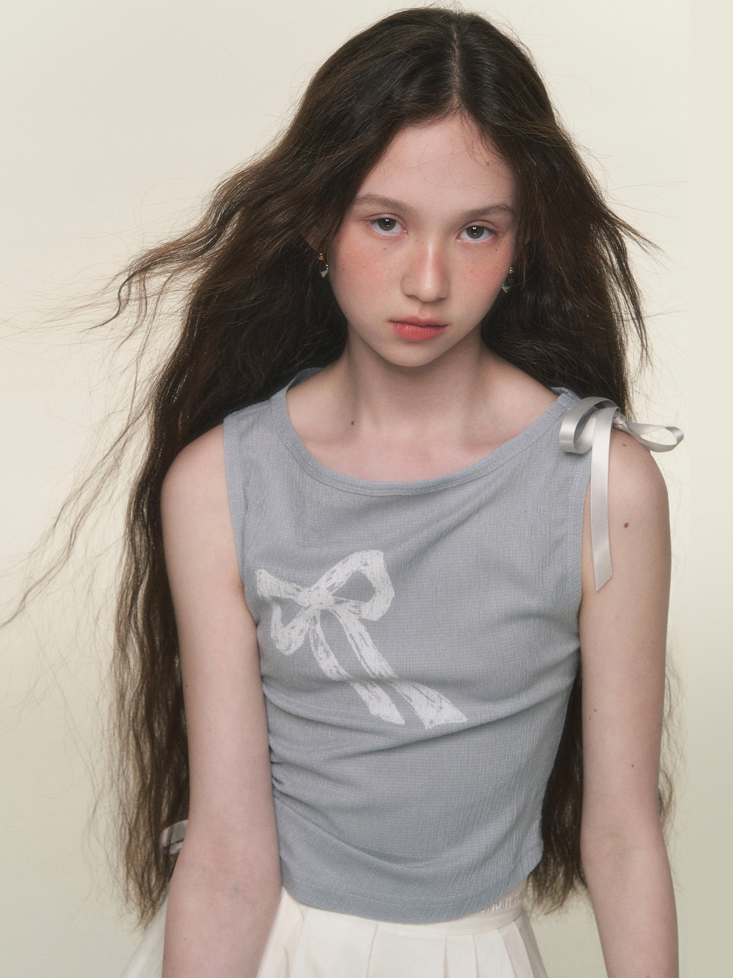 Ribbon Slim Feminine Graphic Tank-Top