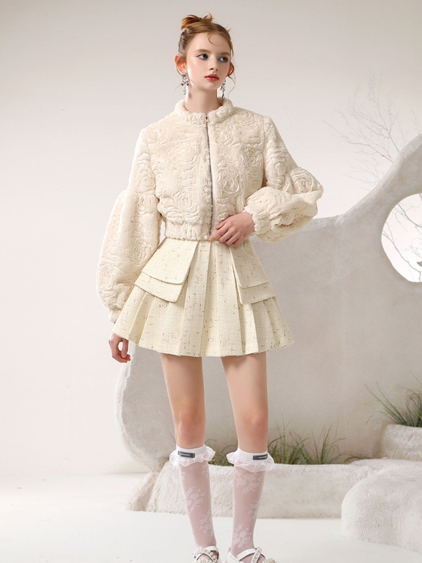 Rose Embroidery Feminine Balloon-Sleeve Jacket