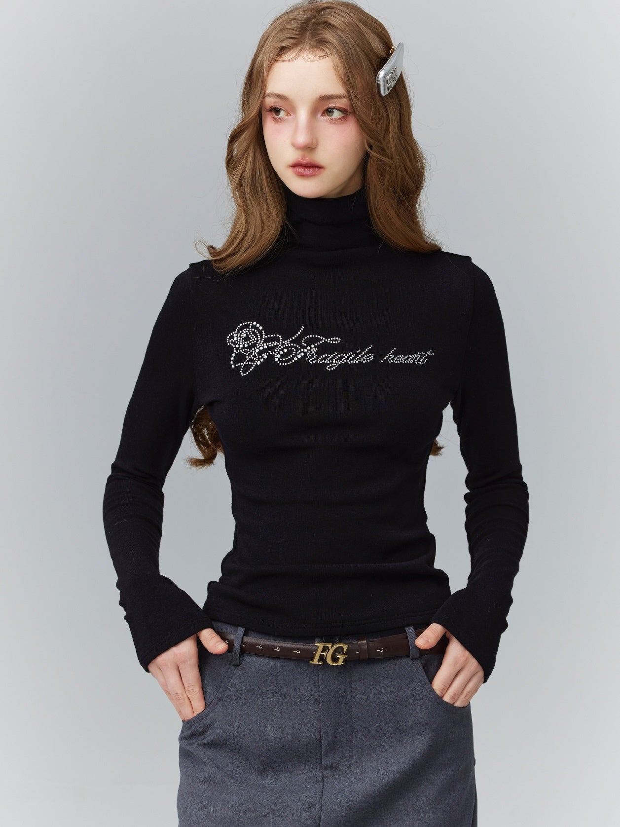 High-Neck Slim Tight Rhinestone Lettering Tops