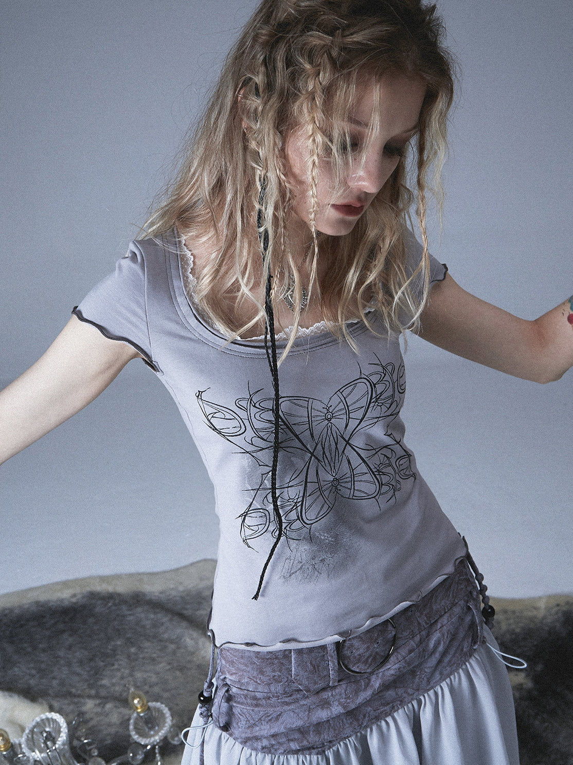 Mellow Lace U-neck Slim T-shirt
