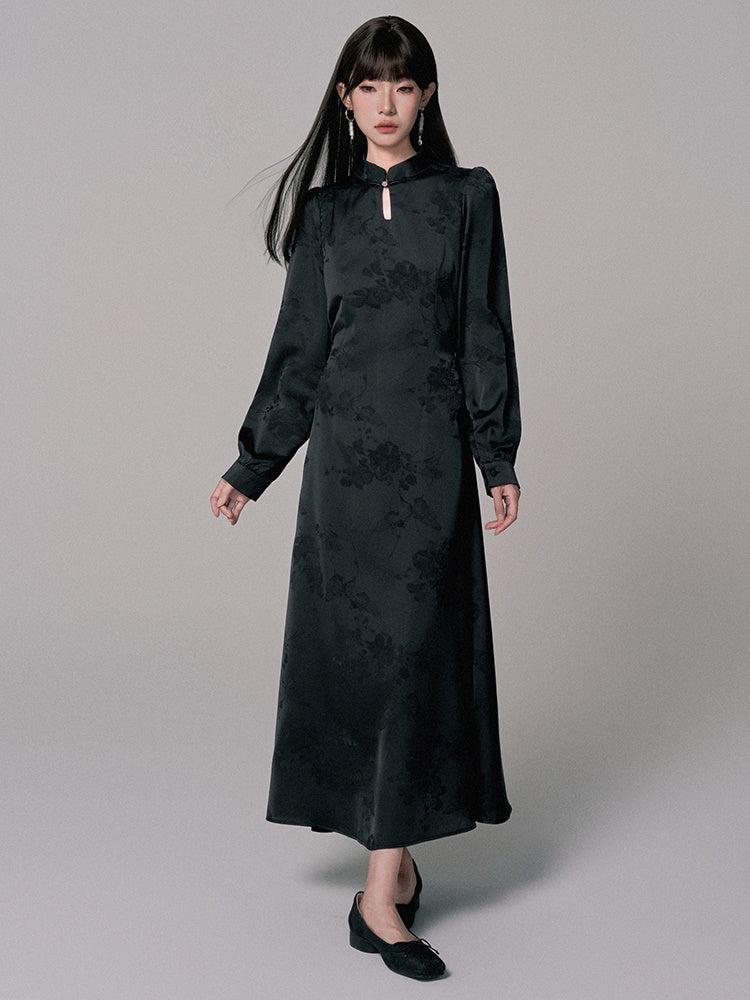 Embroidery Elegant Long China Mao-Collar Dress