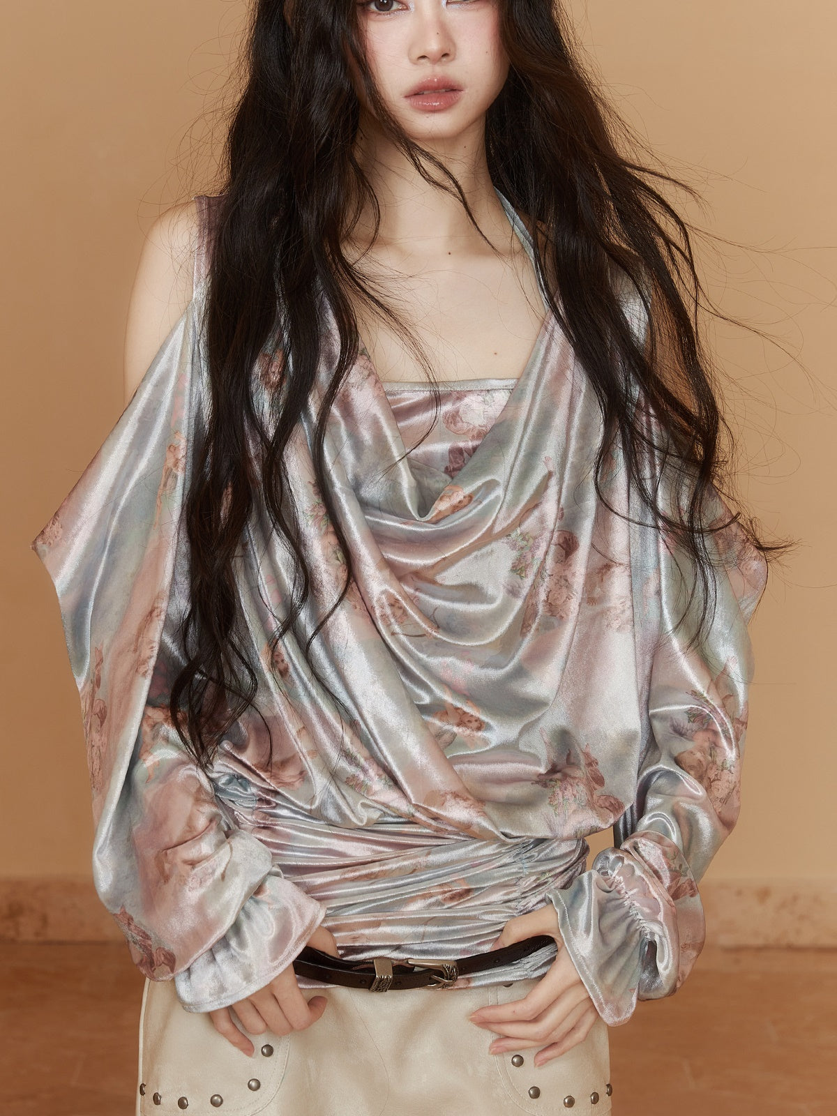 Velvet Cotton-Candy Drape High-End High-End V-Ausschnitt Candy-Sleeve Open-Shoulder Bluse & Rock
