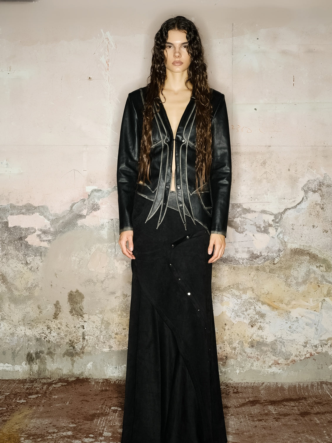 비대칭 니치 가죽 노 칼라 탑