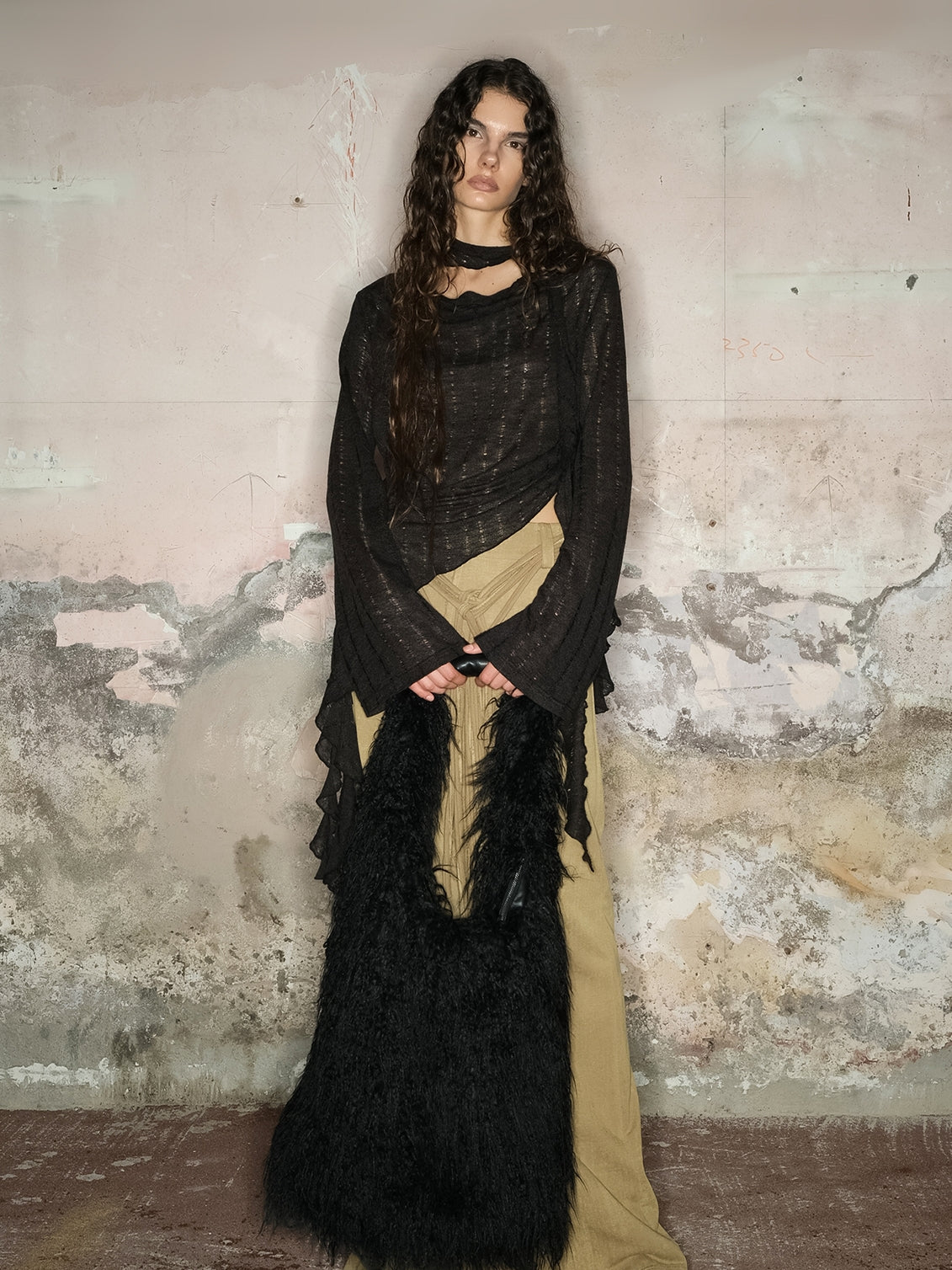 Mellow Asymmetry Ruffle Nichi Loose Knit