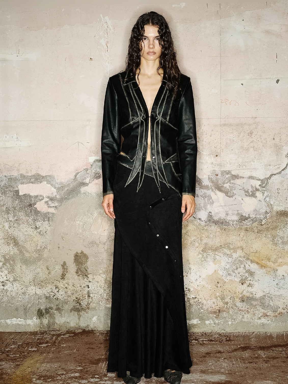 비대칭 니치 가죽 노 칼라 탑