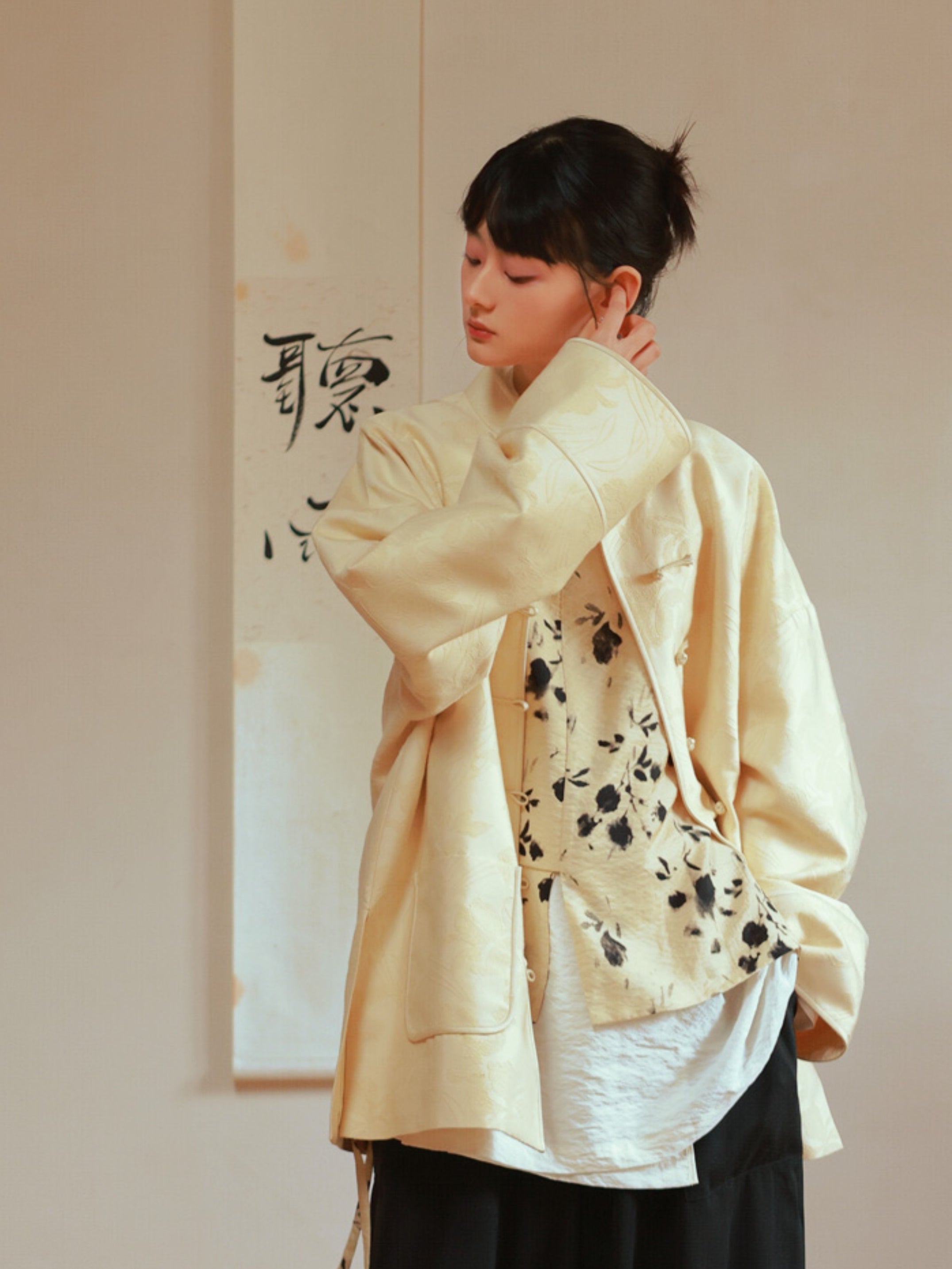 Embroidery China Retro Oversize Jacket