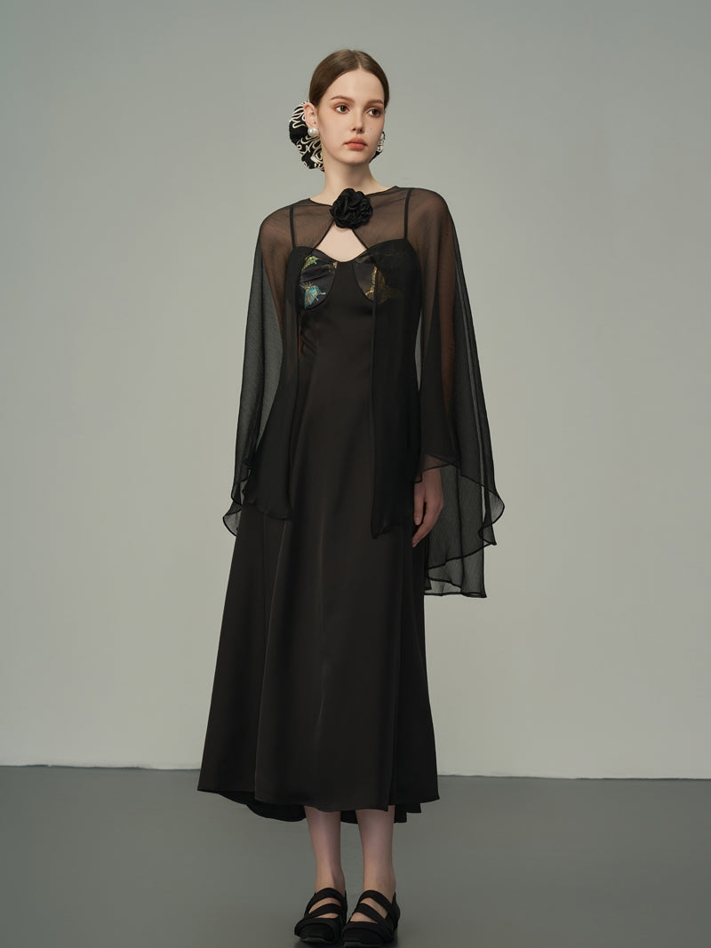 Ciiffon은 Fluffily Flare Exhinling Cape