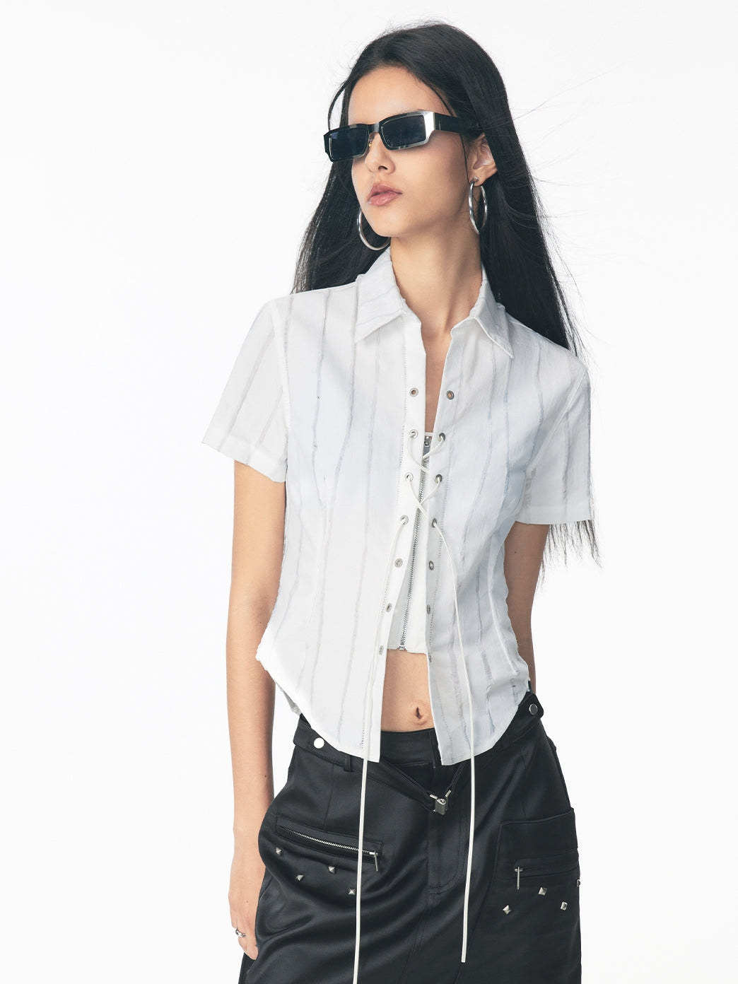 Stripe Lace-Up Short Slim Shirt