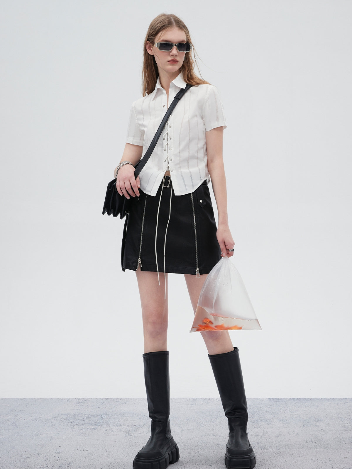 Stripe Lace-Up Short Slim Shirt