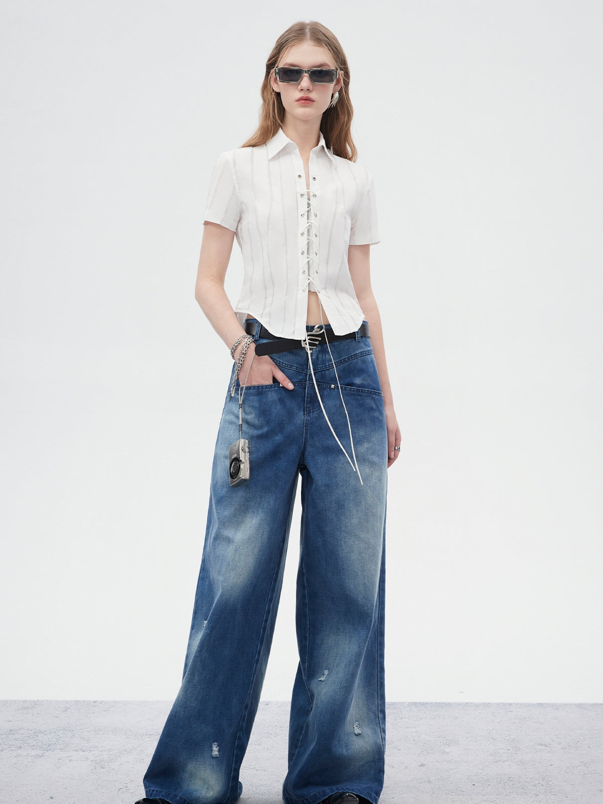 Stripe Lace-Up Short Slim Shirt