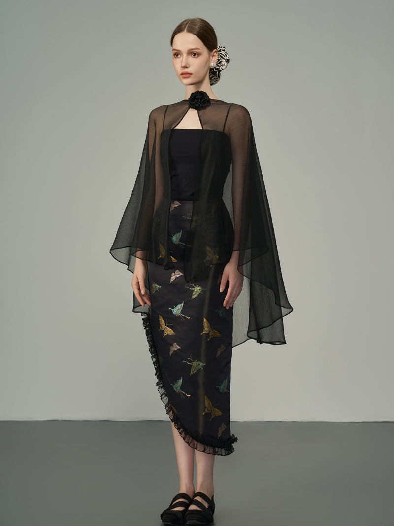 Ciiffon은 Fluffily Flare Exhinling Cape